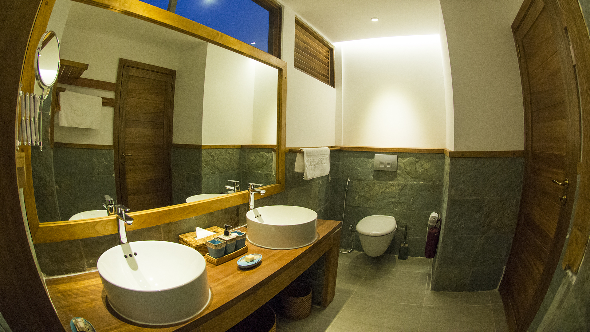 The Barefoot Eco Hotel