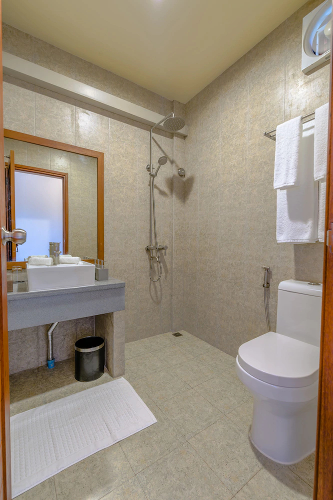 Araamu Holidays & Spa