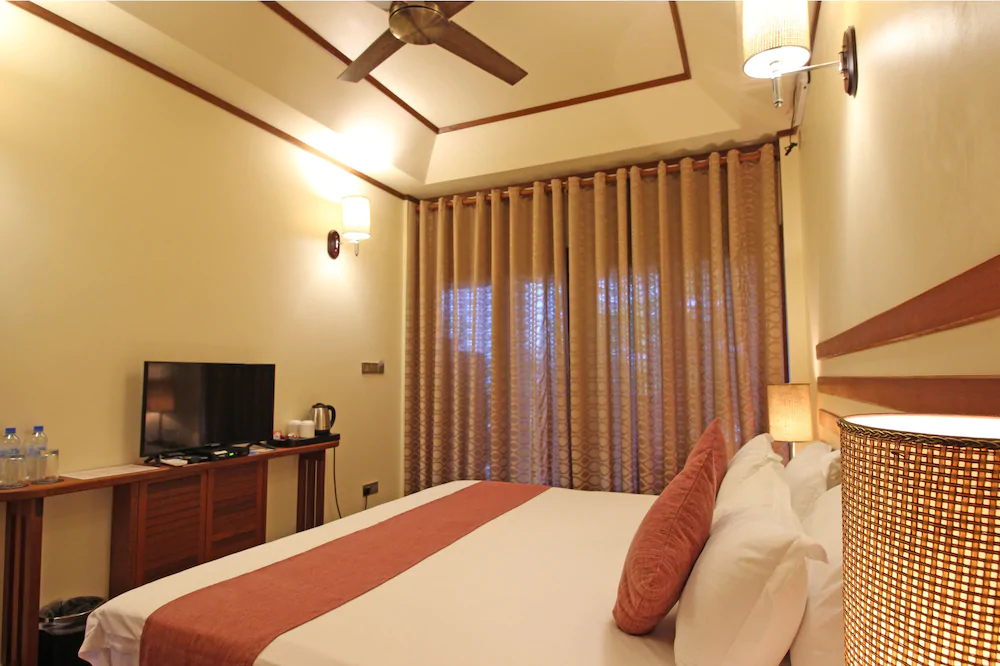 Araamu Holidays & Spa