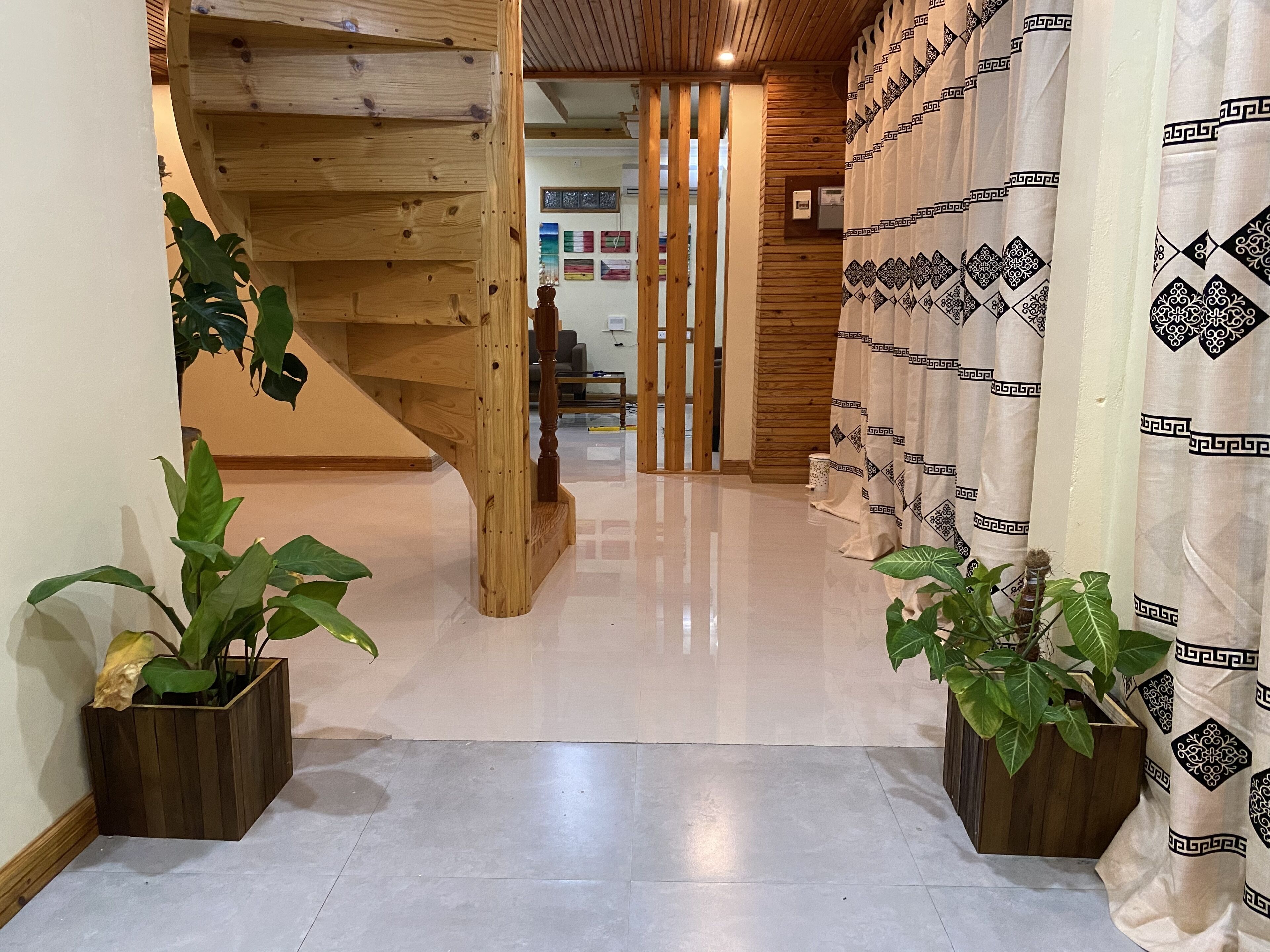 Mariana Inn