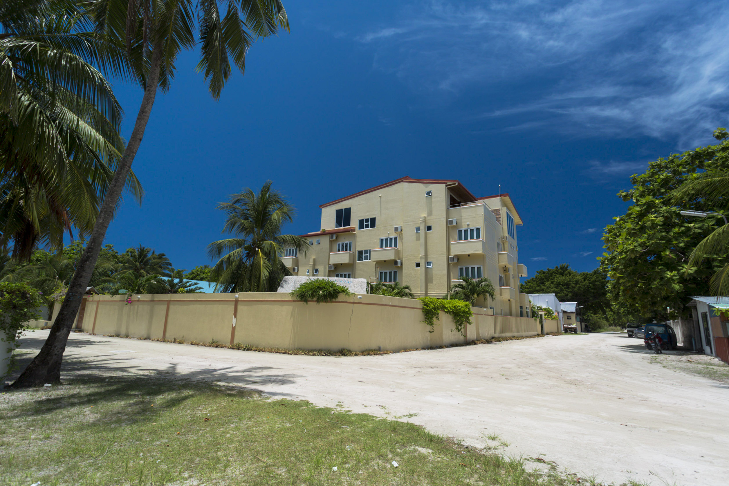 Reveries Diving Village