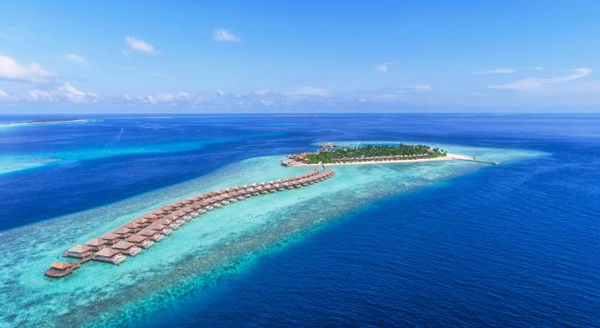 Hurawalhi Island Resort