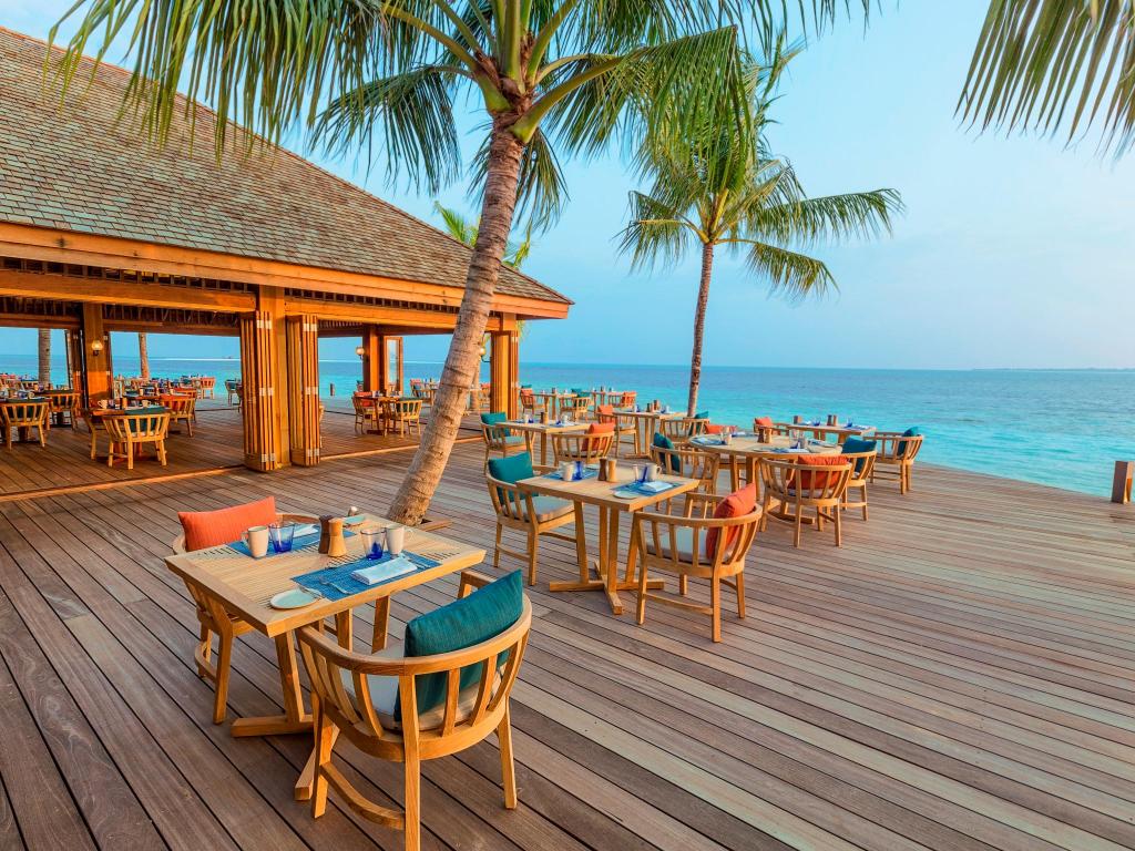 Hurawalhi Island Resort