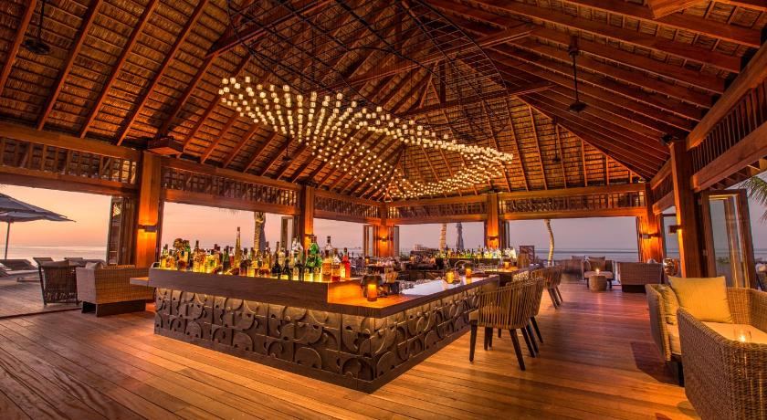 Hurawalhi Island Resort