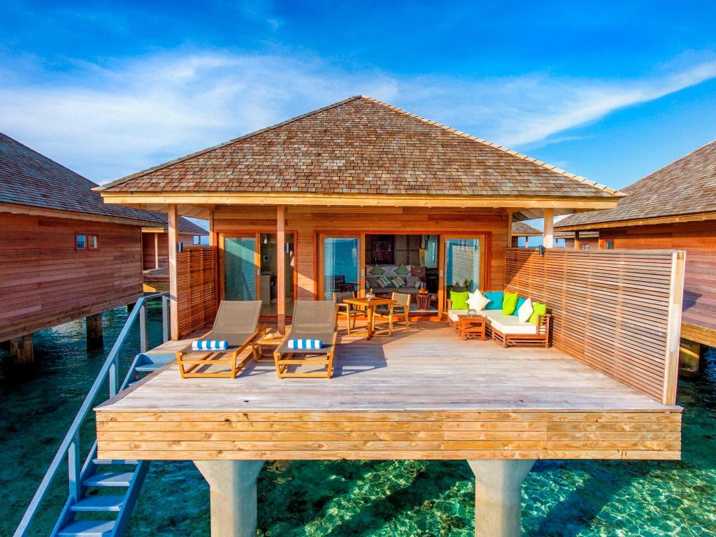 Hurawalhi Island Resort