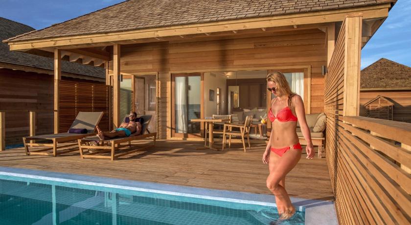 Hurawalhi Island Resort