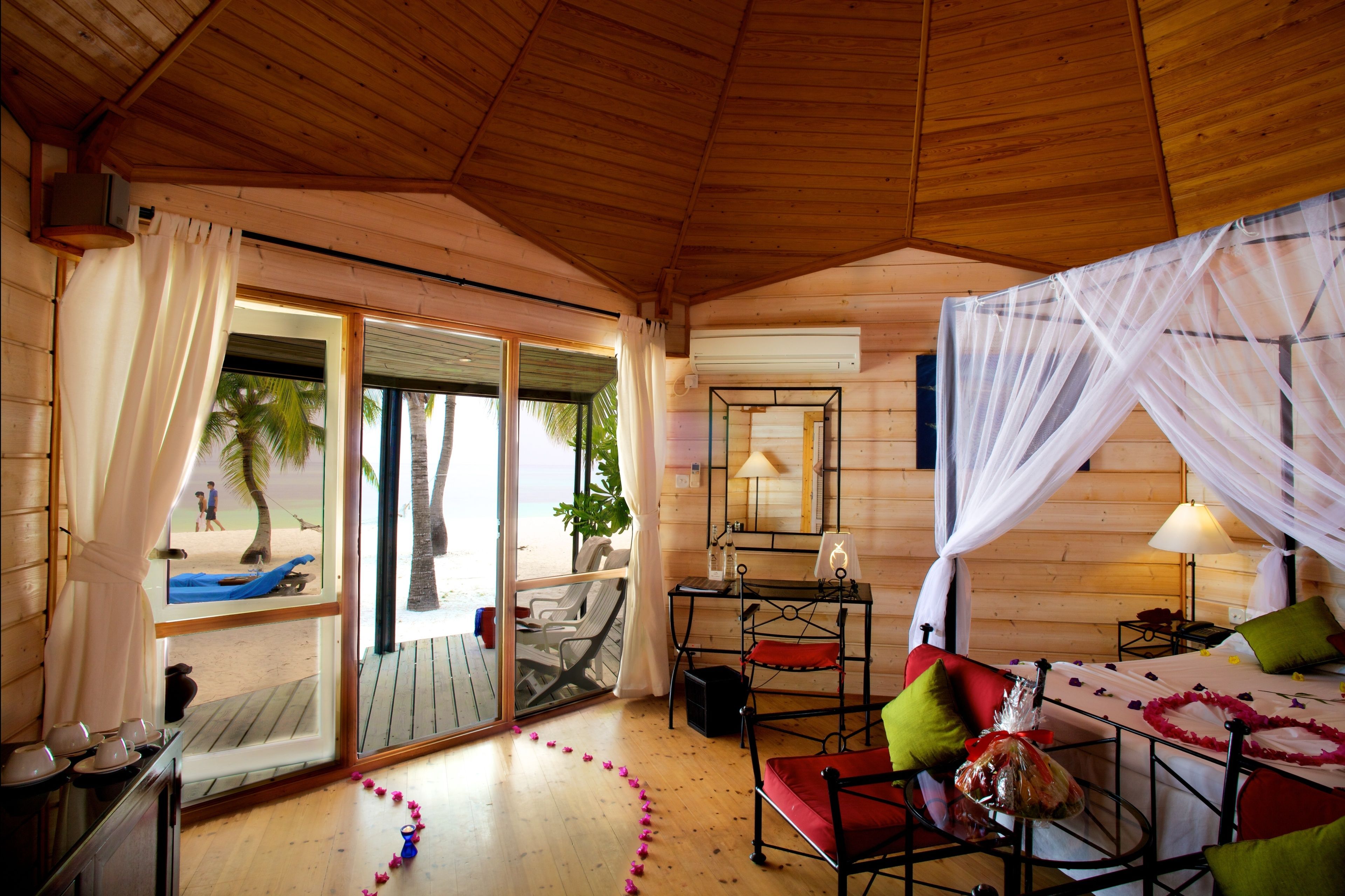 Kuredu Resort & Spa
