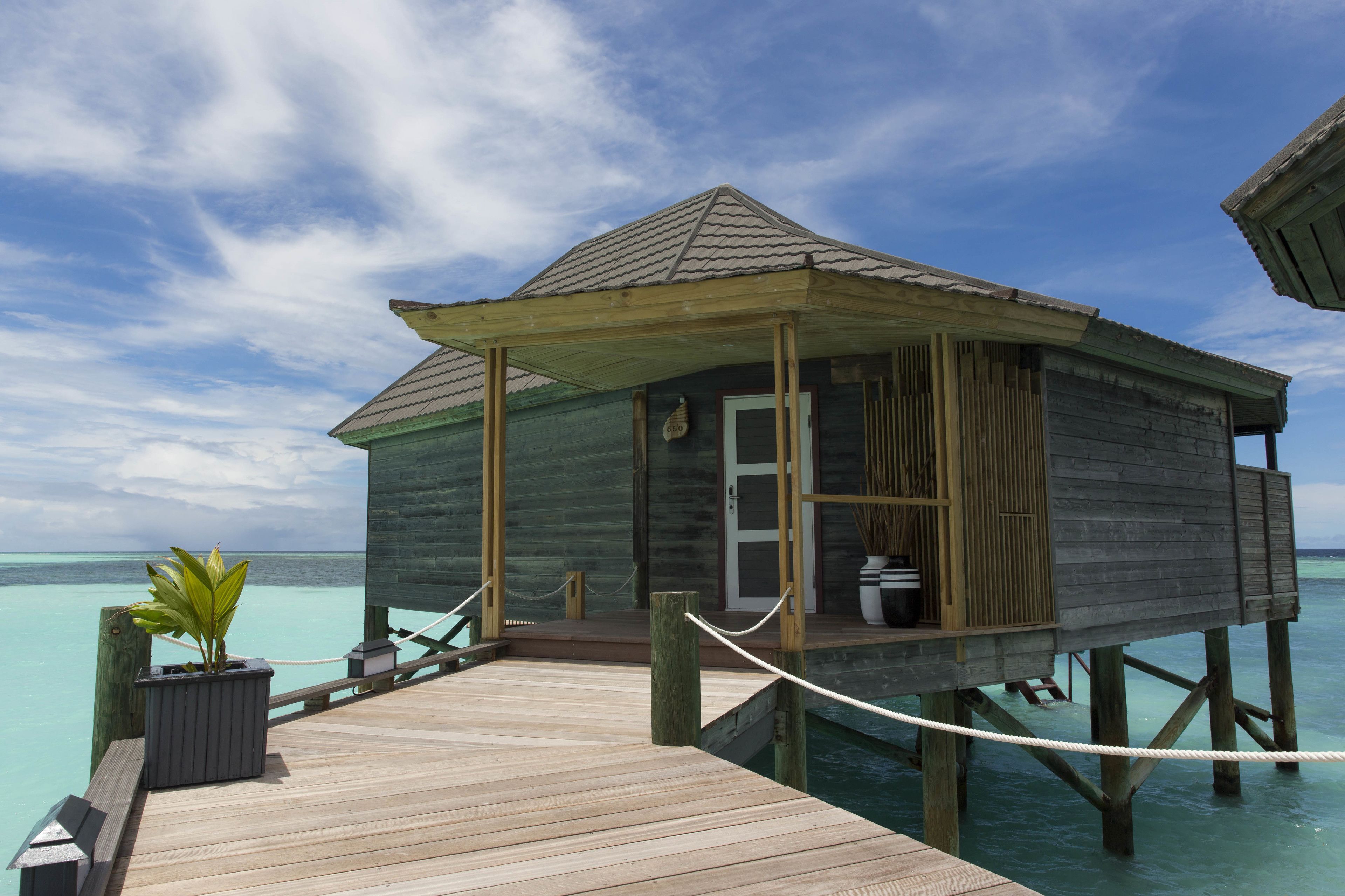 Kuredu Resort & Spa