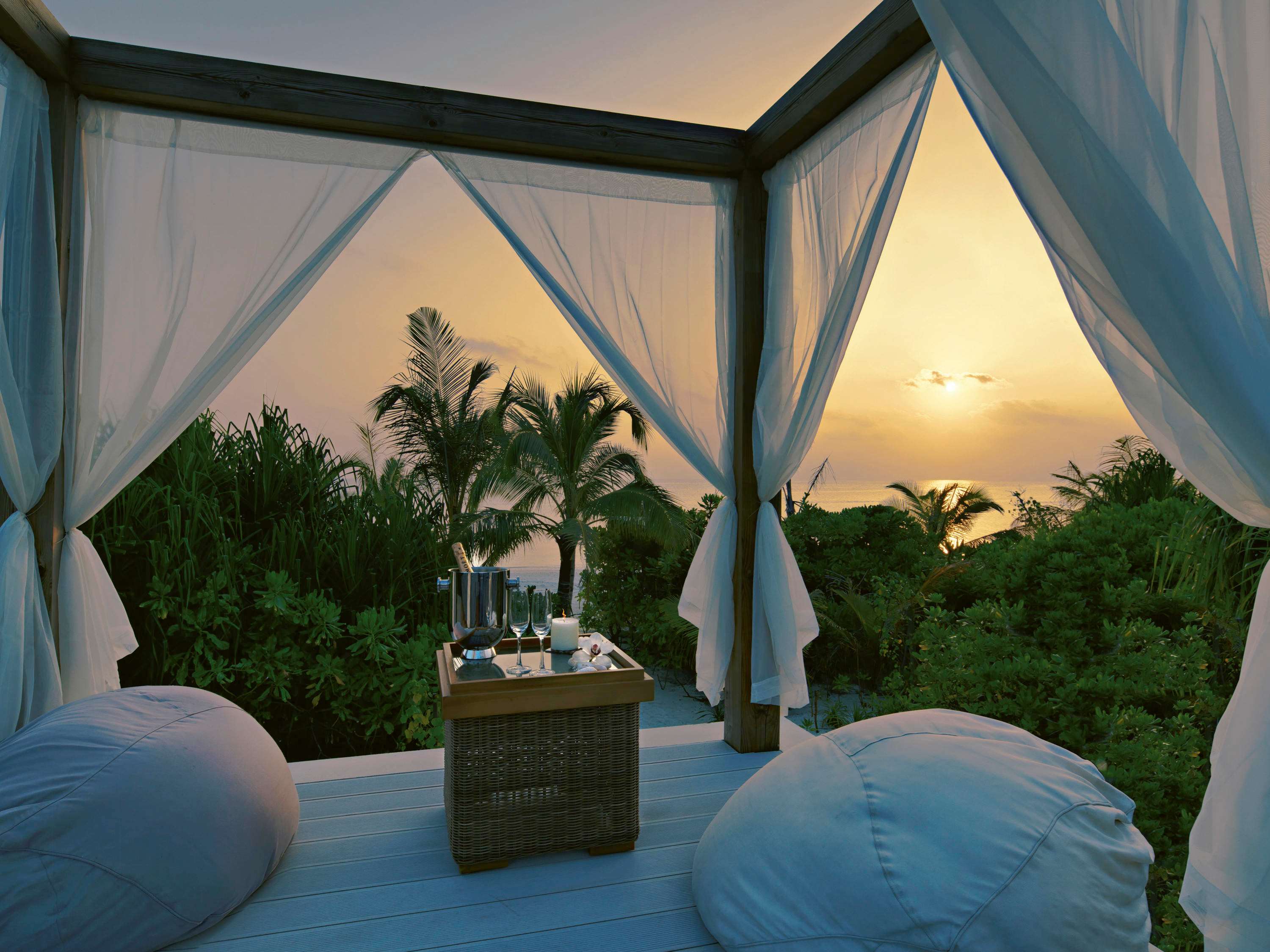 Kuredhivaru Resort and Spa Maldives