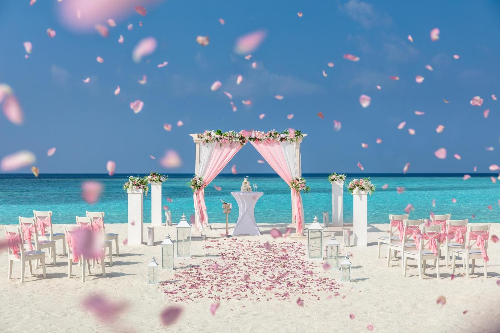 Kuredhivaru Resort and Spa Maldives