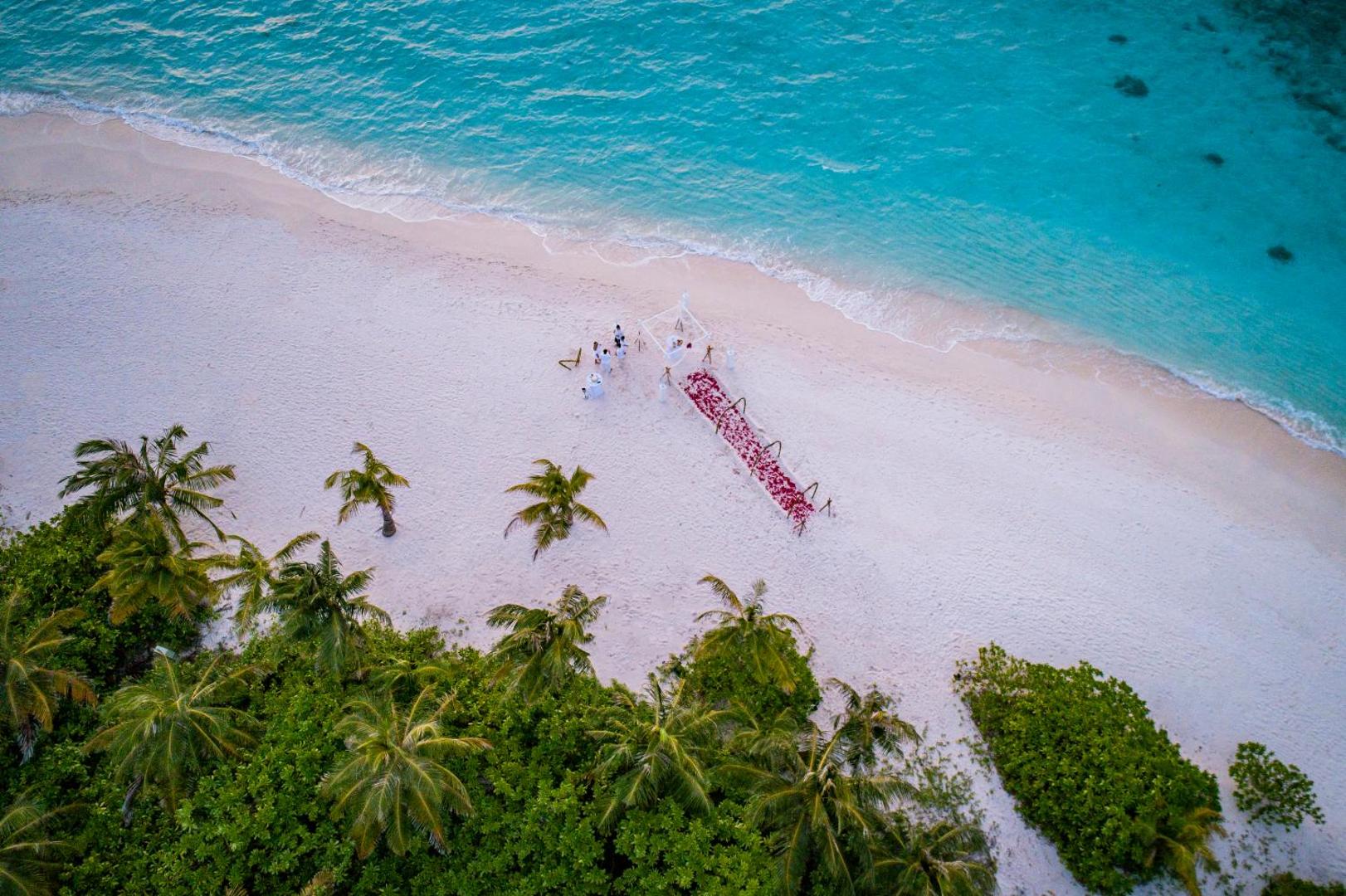 Kuredhivaru Resort and Spa Maldives