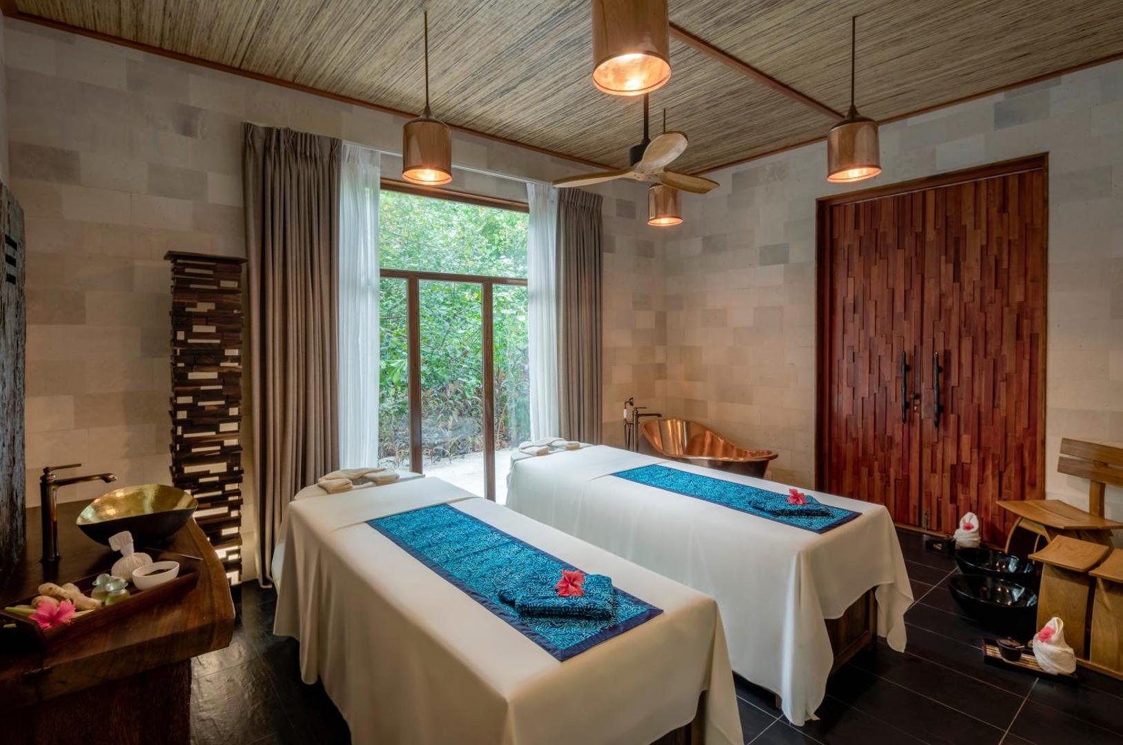 Kuredhivaru Resort and Spa Maldives