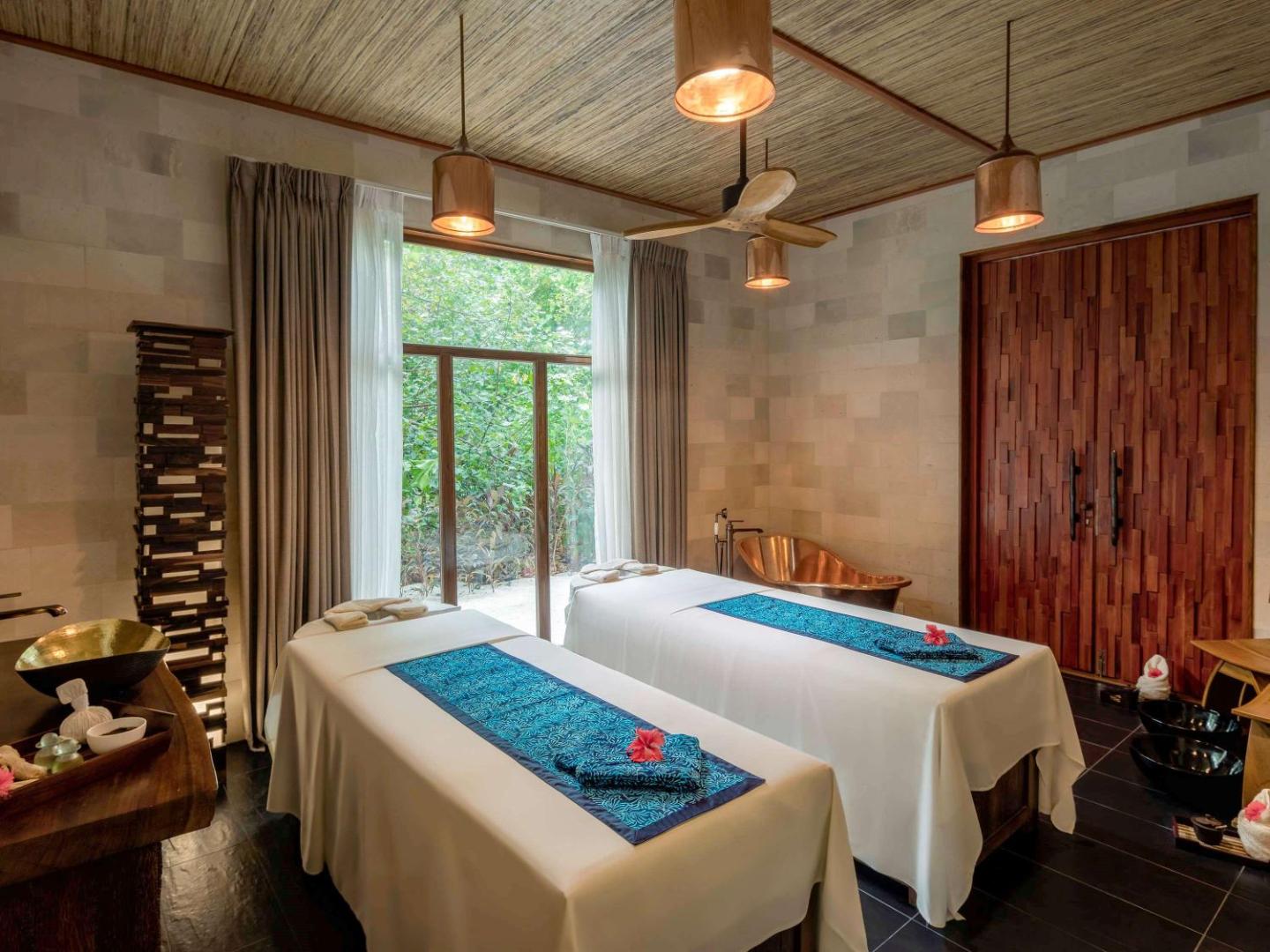 Kuredhivaru Resort and Spa Maldives