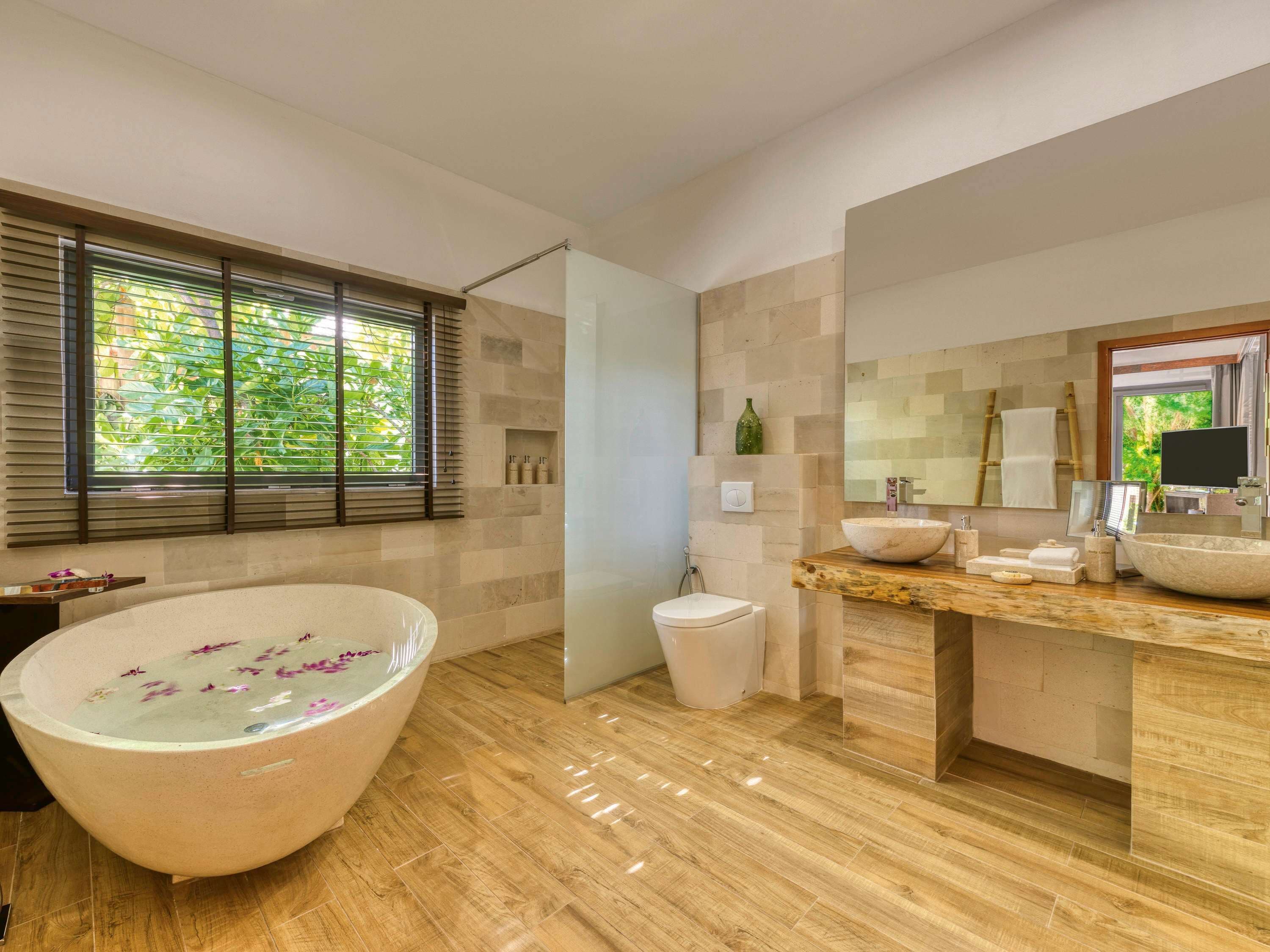 Kuredhivaru Resort and Spa Maldives