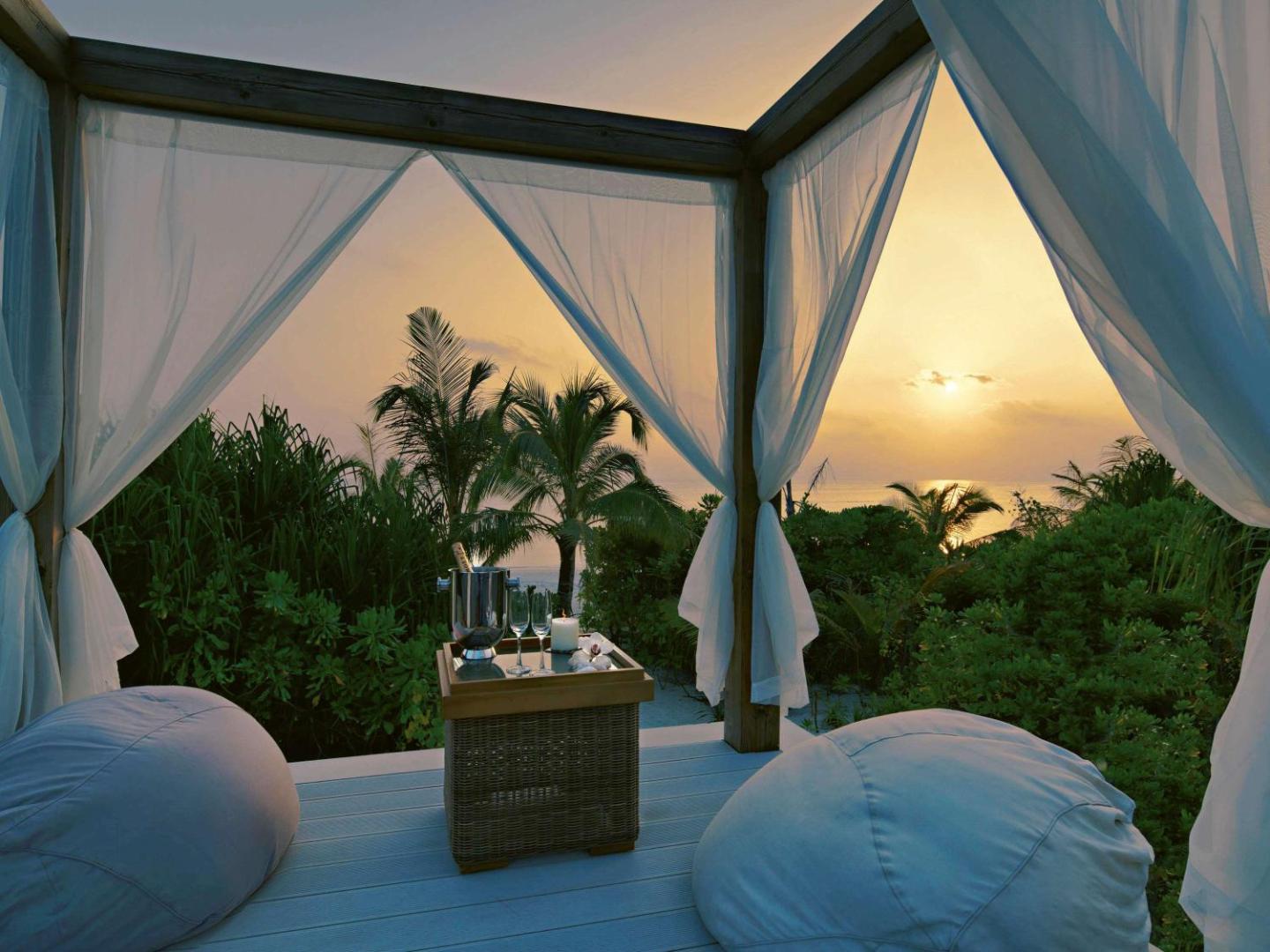 Kuredhivaru Resort and Spa Maldives