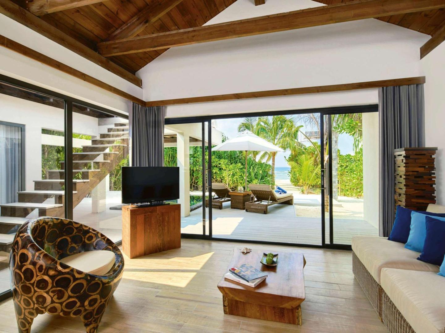 Kuredhivaru Resort and Spa Maldives