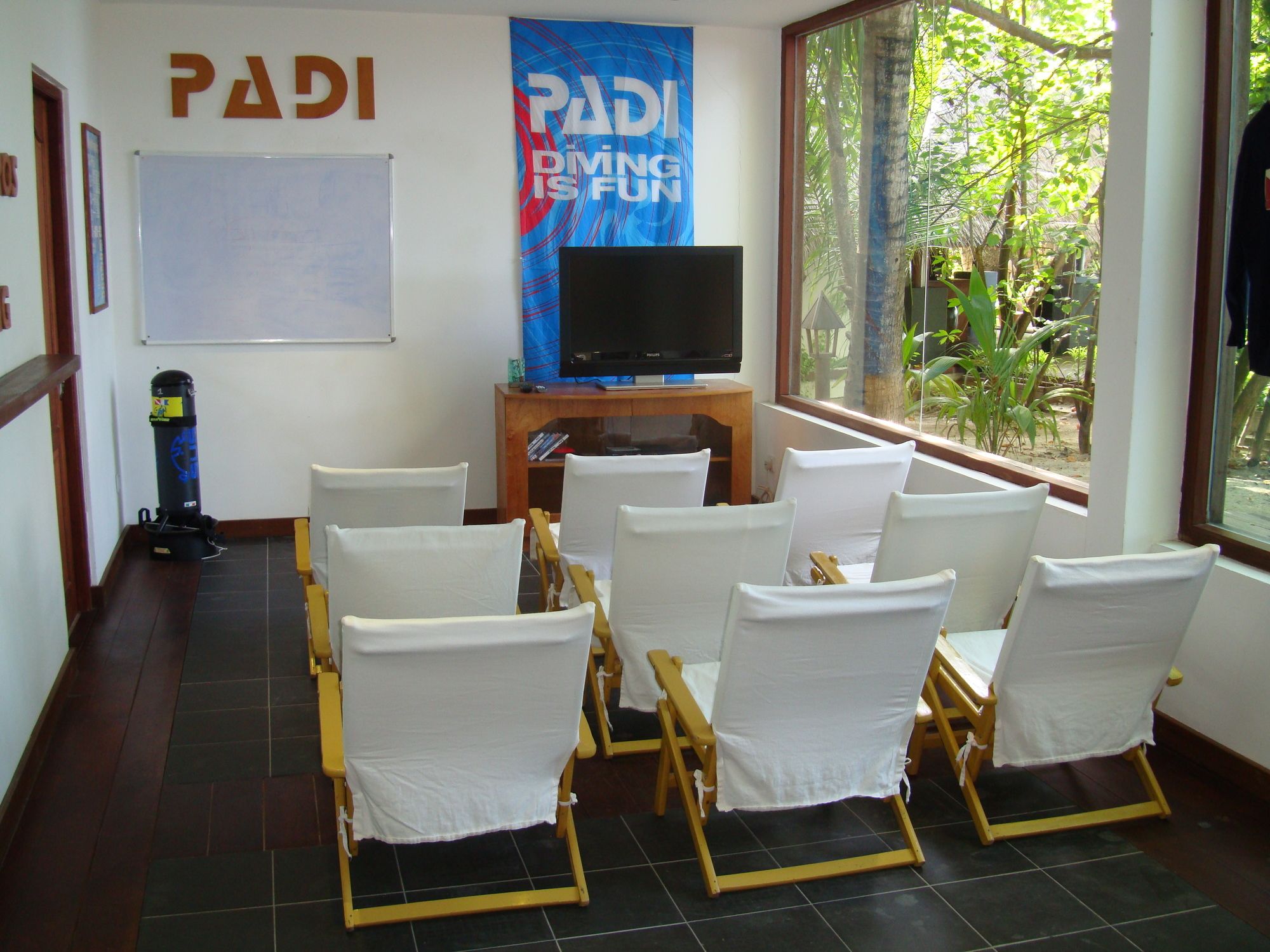 Gangehi Island Resort