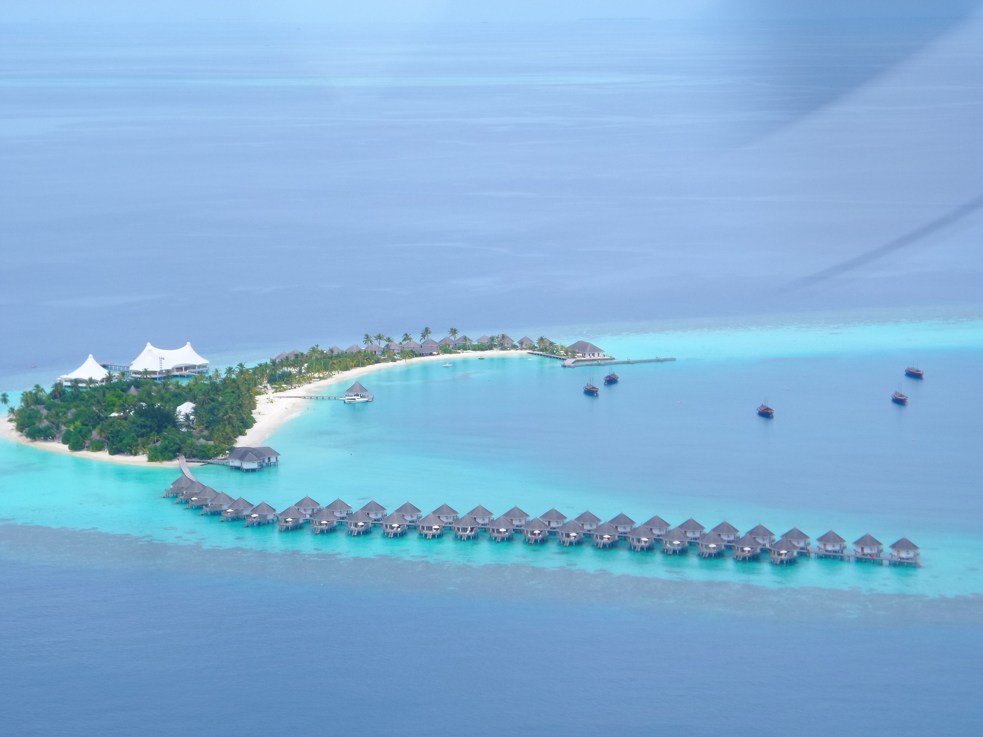Safari Island Resort & Spa