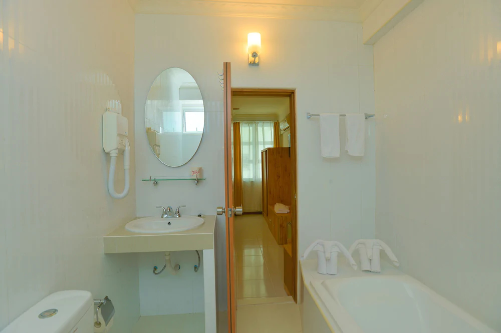 Rasdhoo Grand & Spa