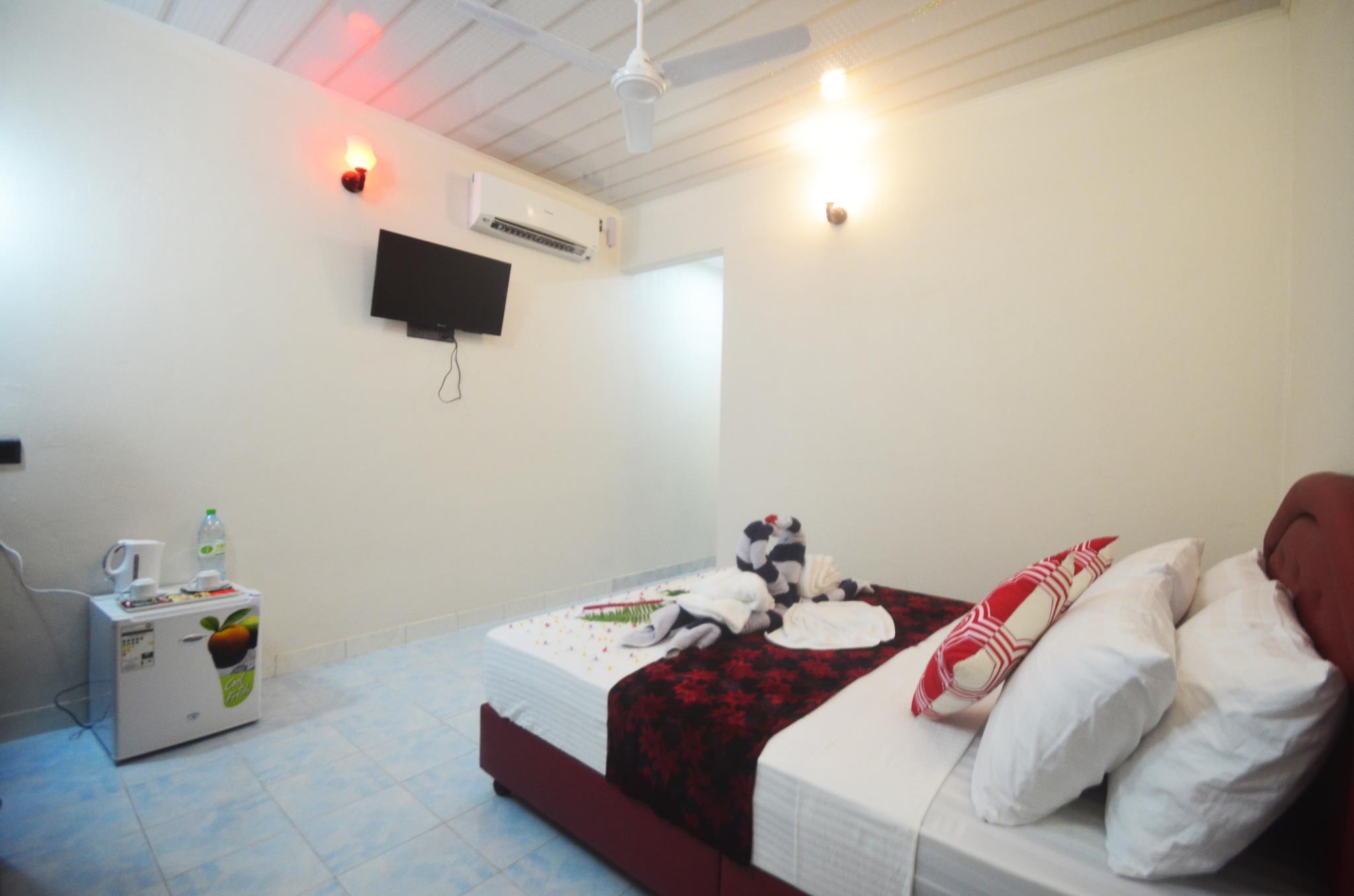 Evila Inn Thoddoo
