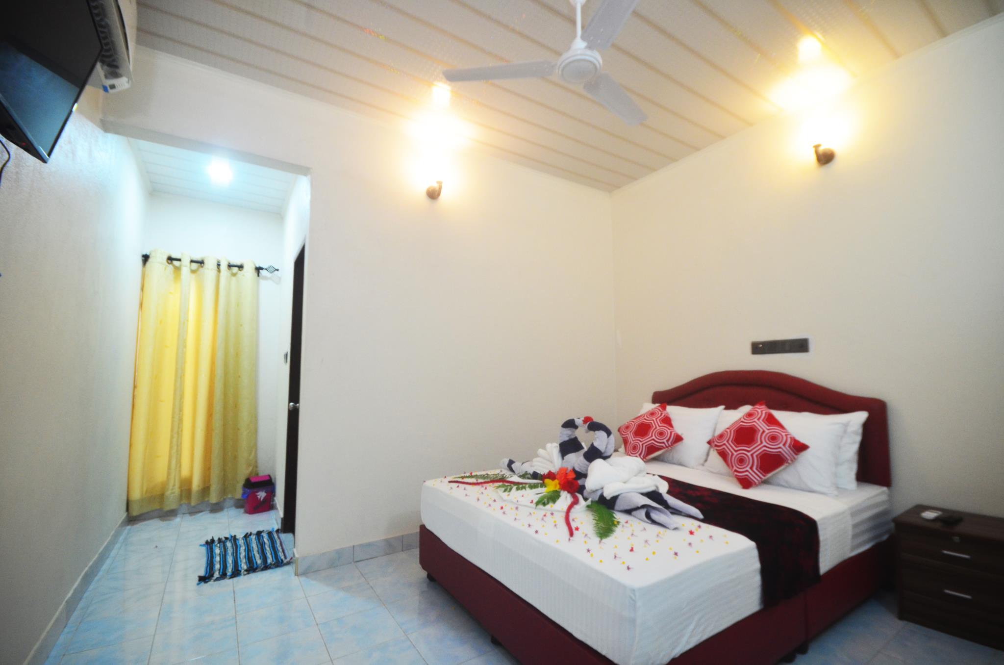 Evila Inn Thoddoo