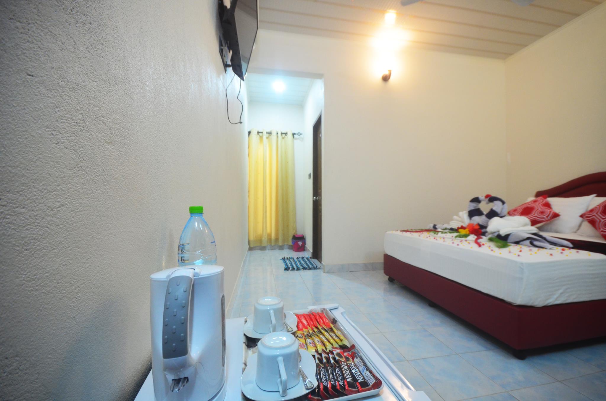 Evila Inn Thoddoo