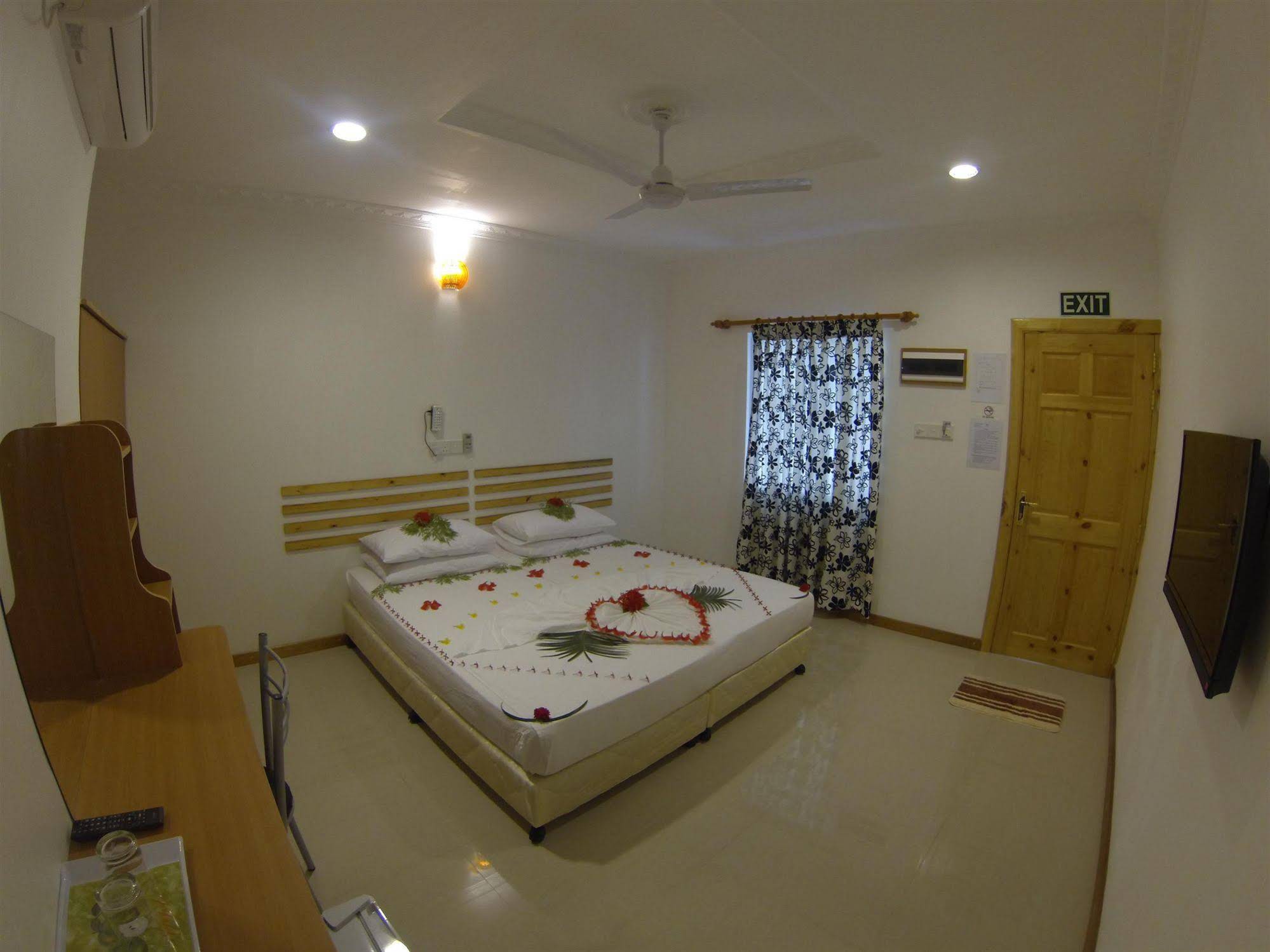 Alimas Inn