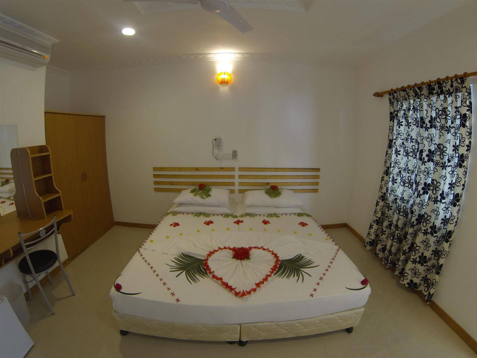 Alimas Inn