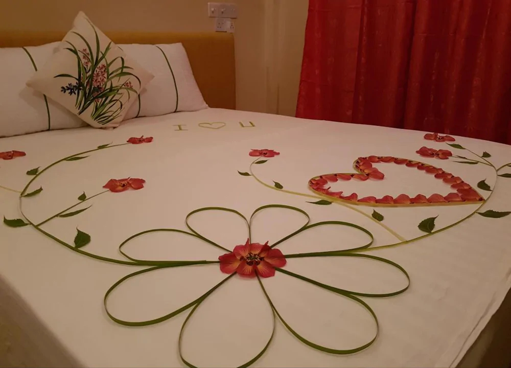 Thoddoo Retreat