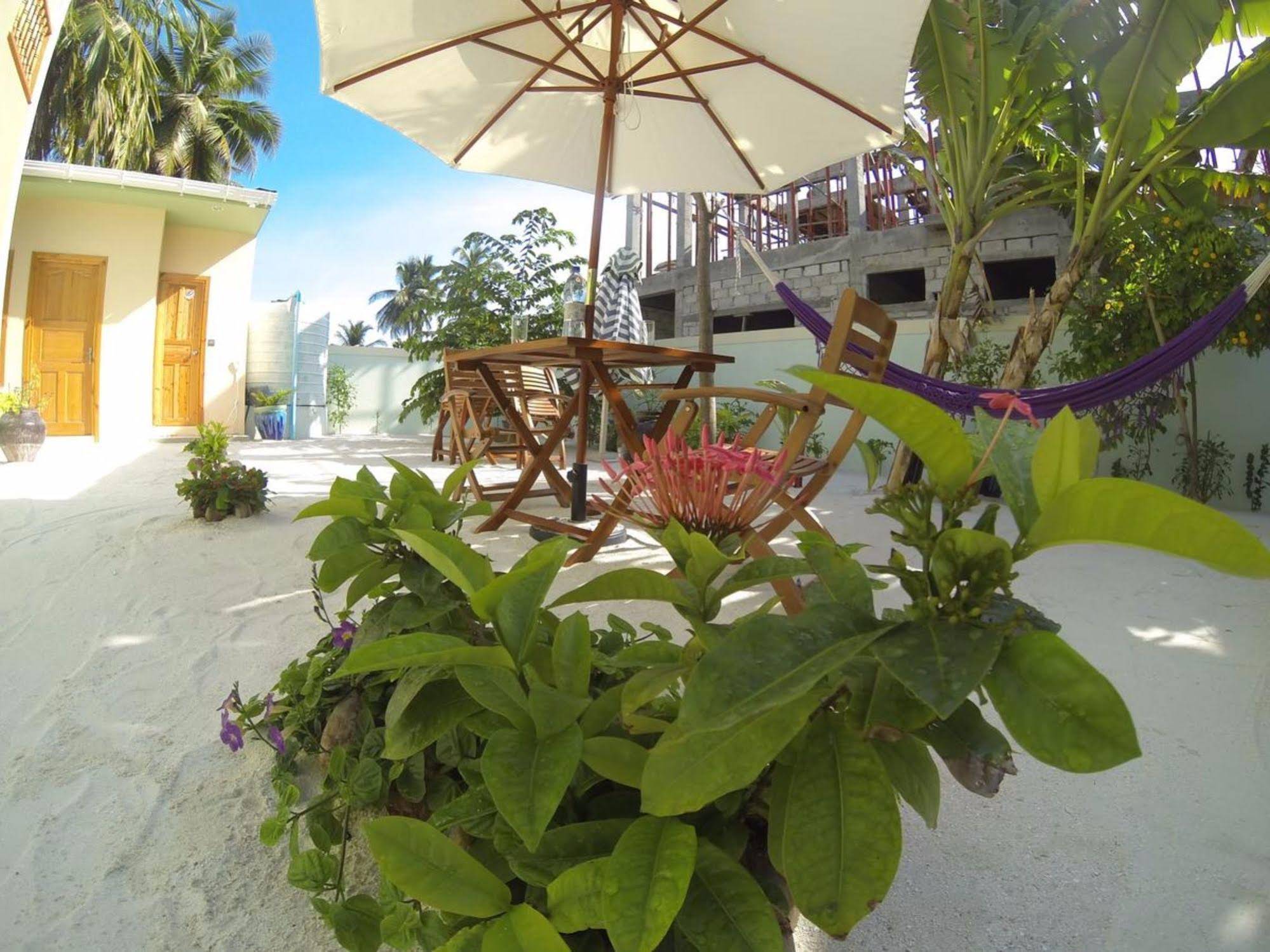 Athiri Inn