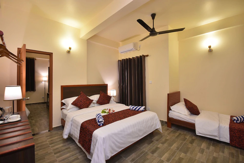 Paguro Beach Inn