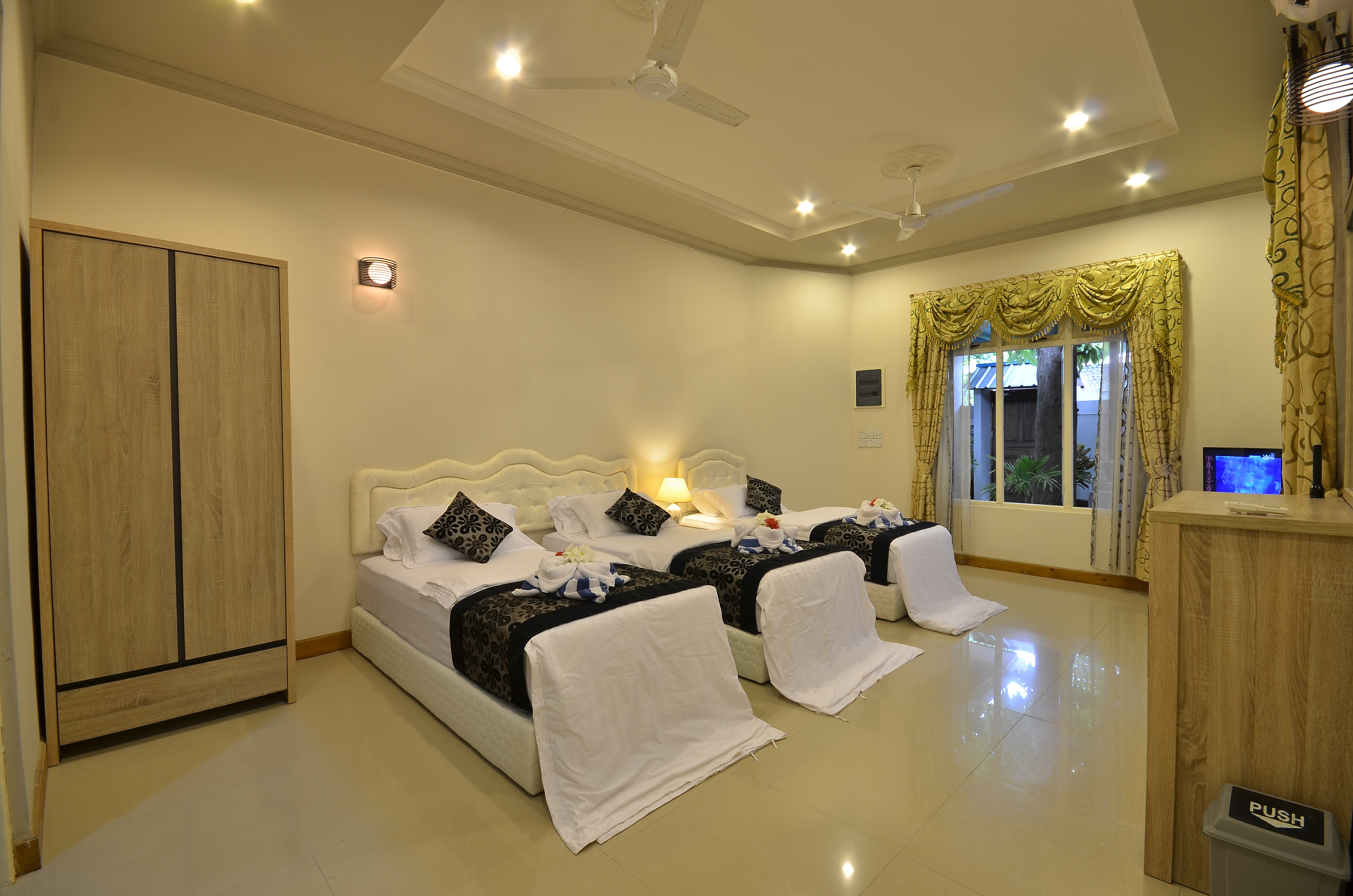 Ukulhas Inn