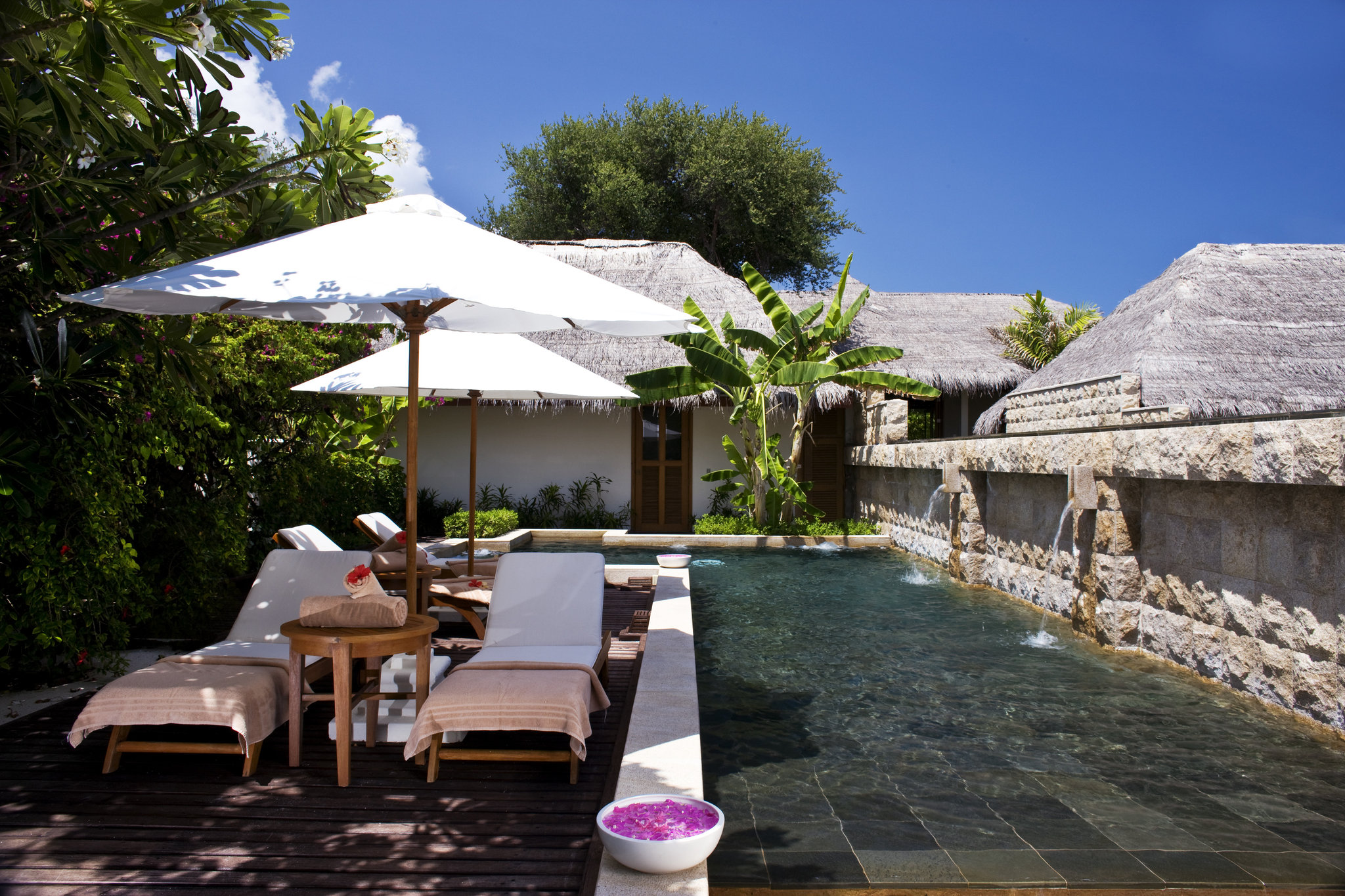 Sheraton Maldives Full Moon Resort & Spa