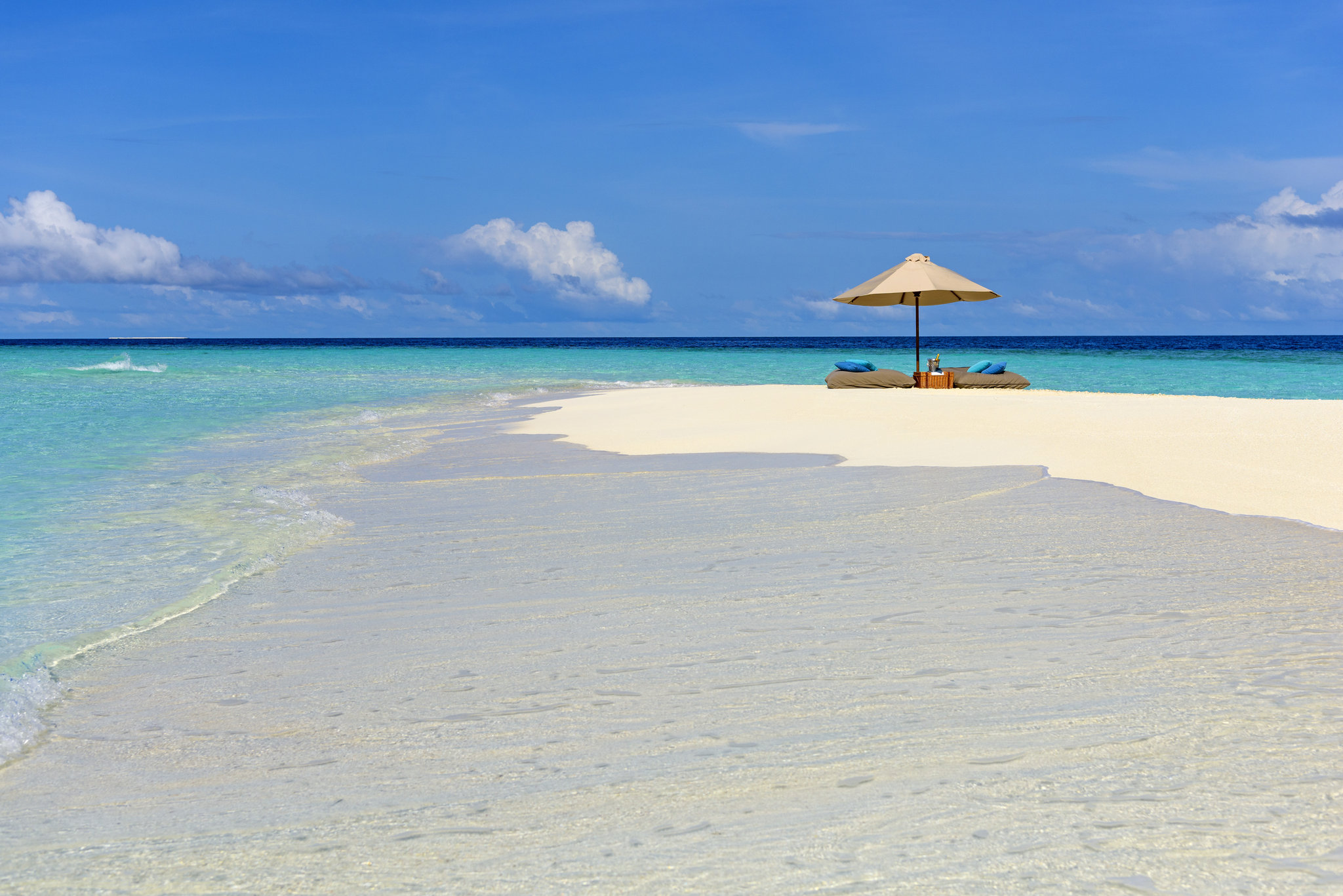 Sheraton Maldives Full Moon Resort & Spa