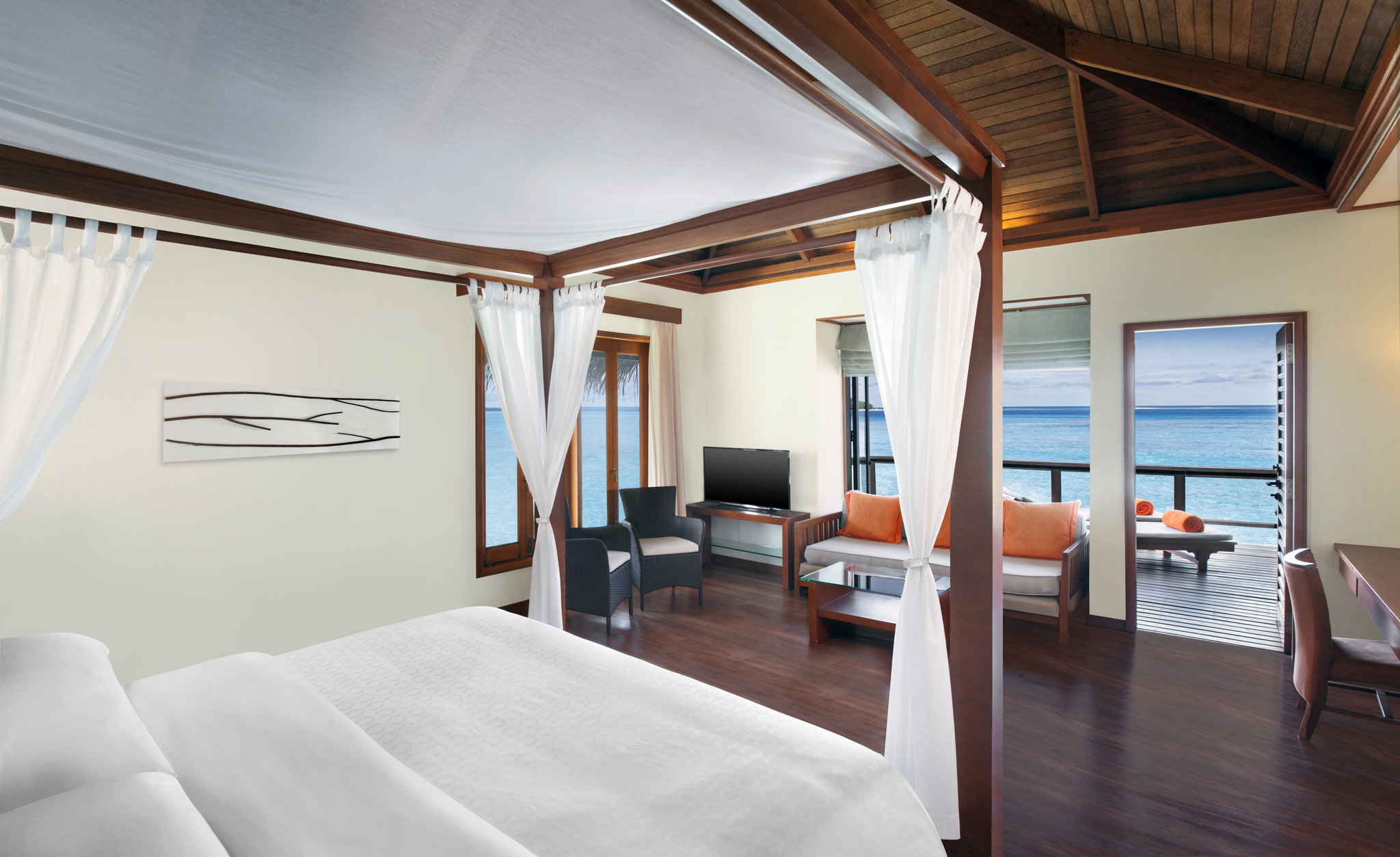 Sheraton Maldives Full Moon Resort & Spa