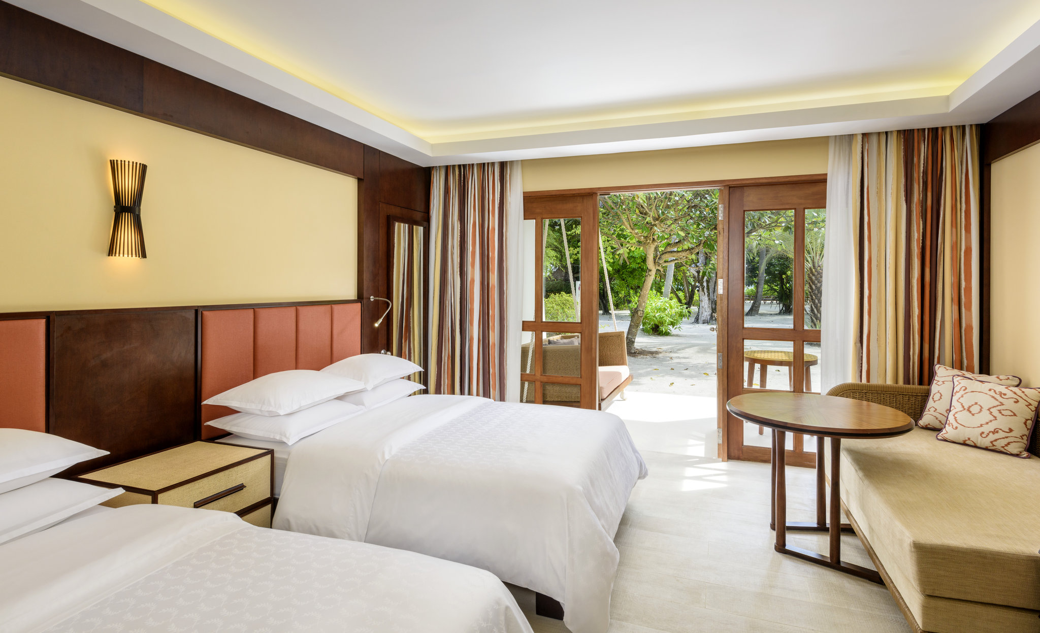 Sheraton Maldives Full Moon Resort & Spa