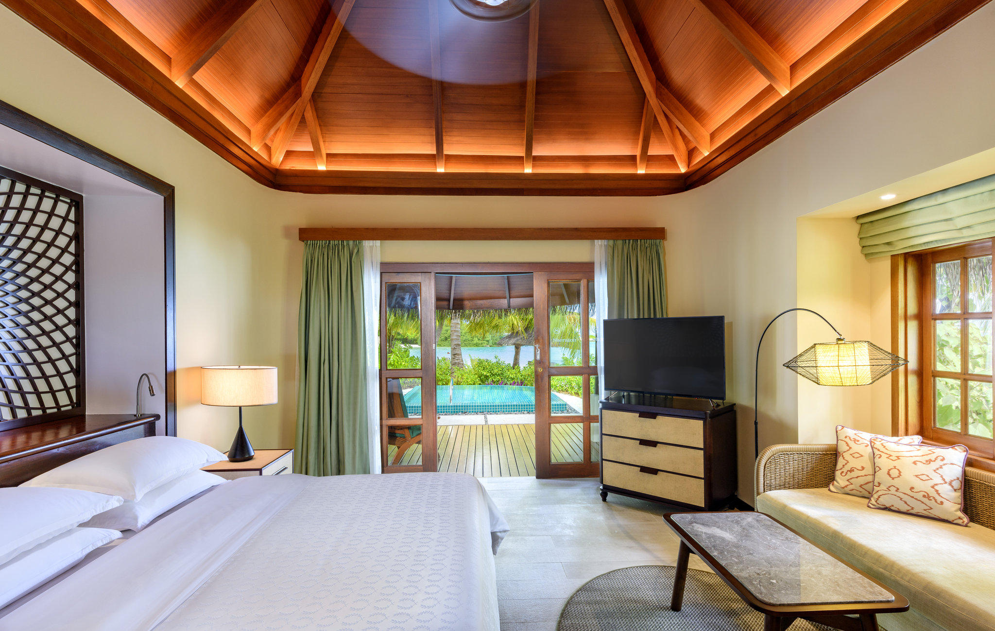 Sheraton Maldives Full Moon Resort & Spa