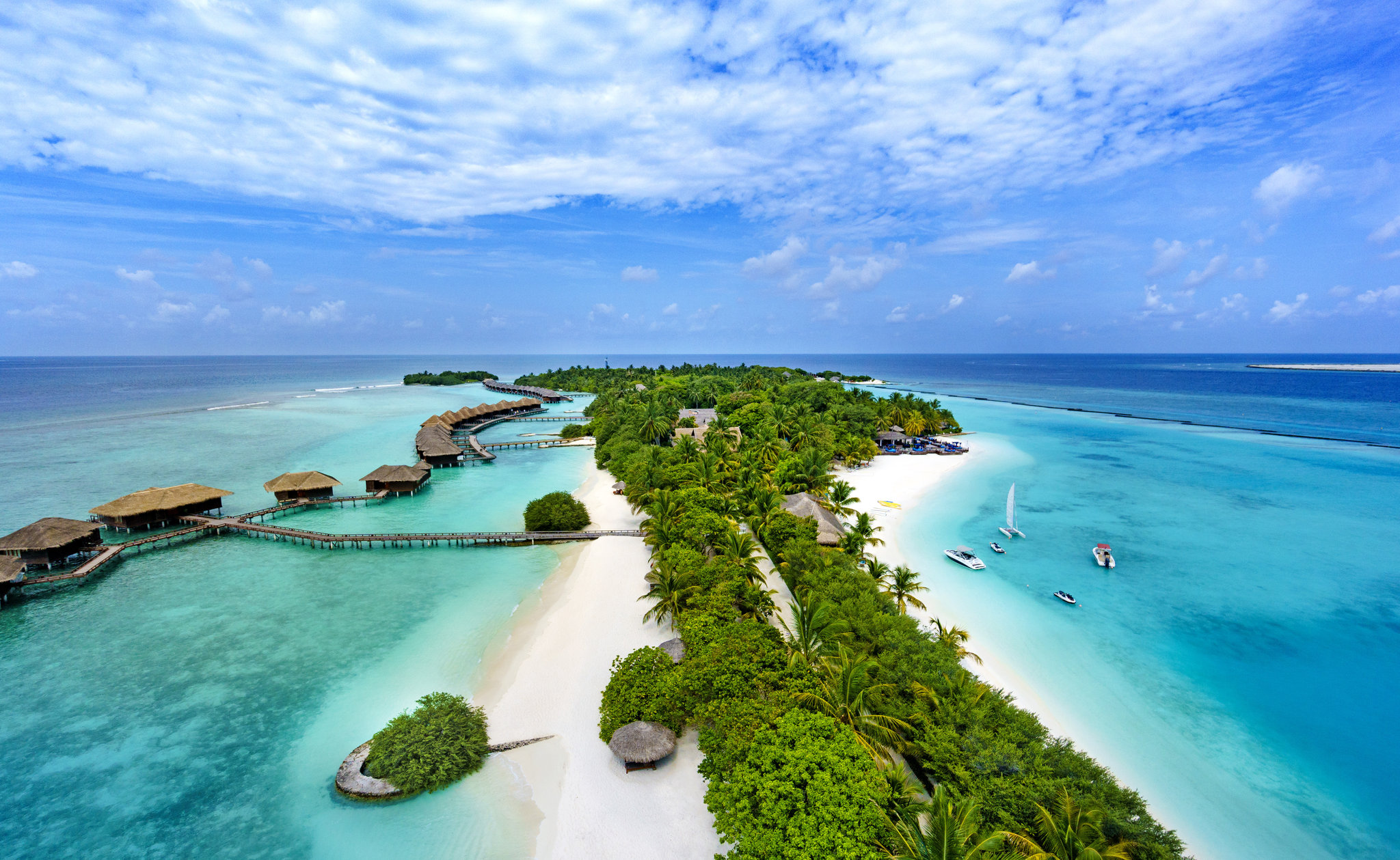 Sheraton Maldives Full Moon Resort & Spa