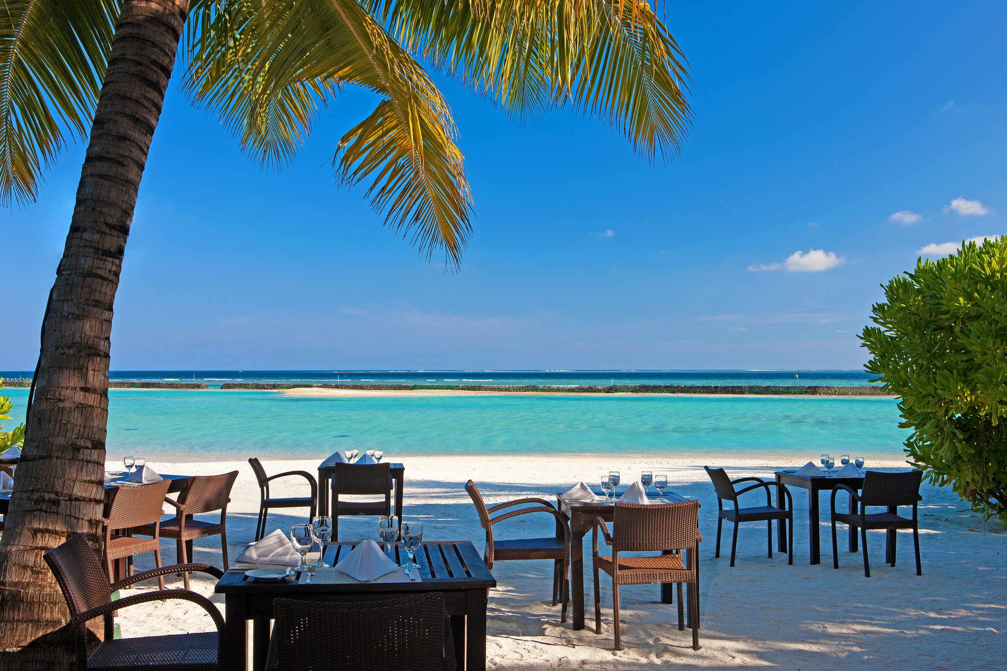 Sheraton Maldives Full Moon Resort & Spa