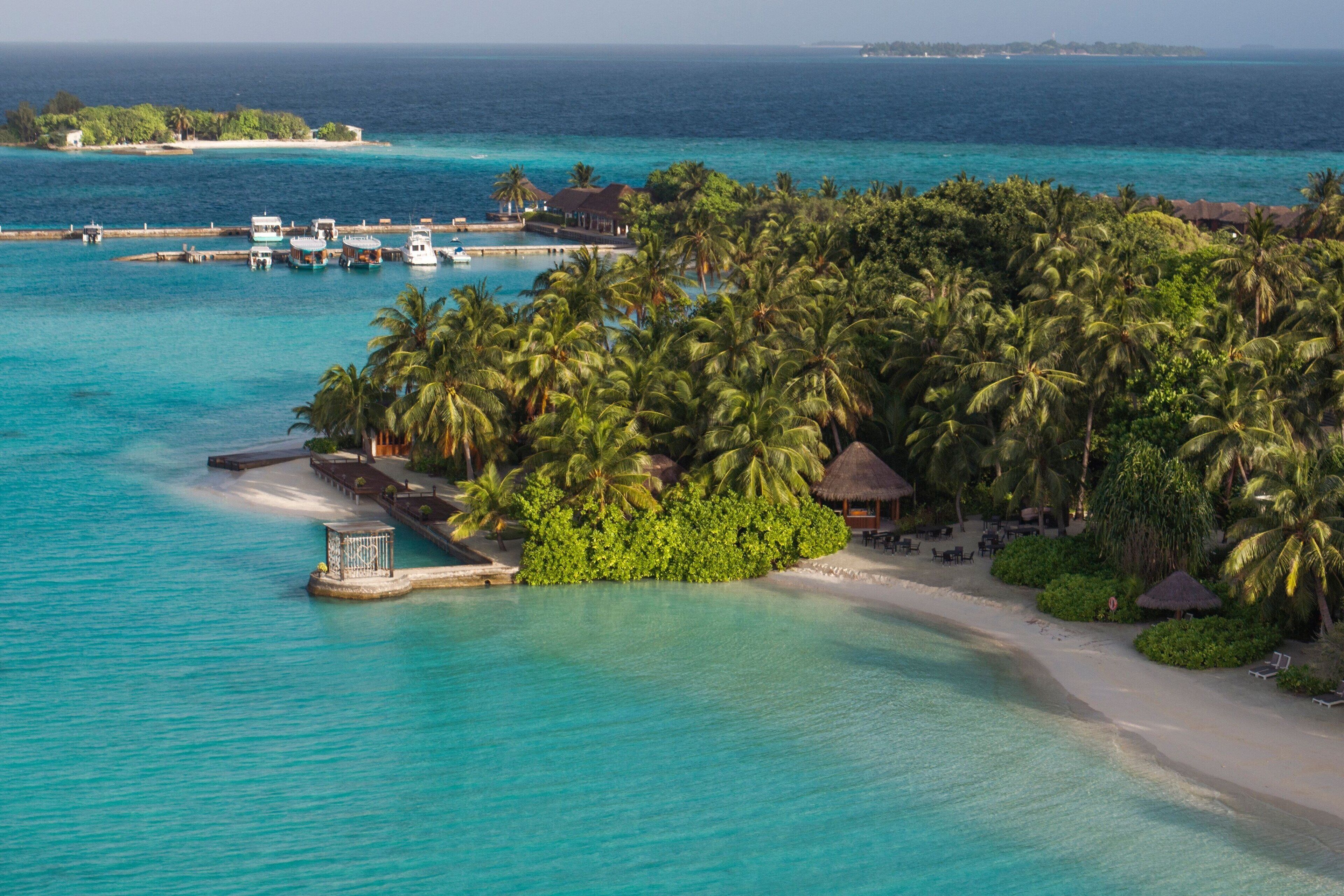 Sheraton Maldives Full Moon Resort & Spa