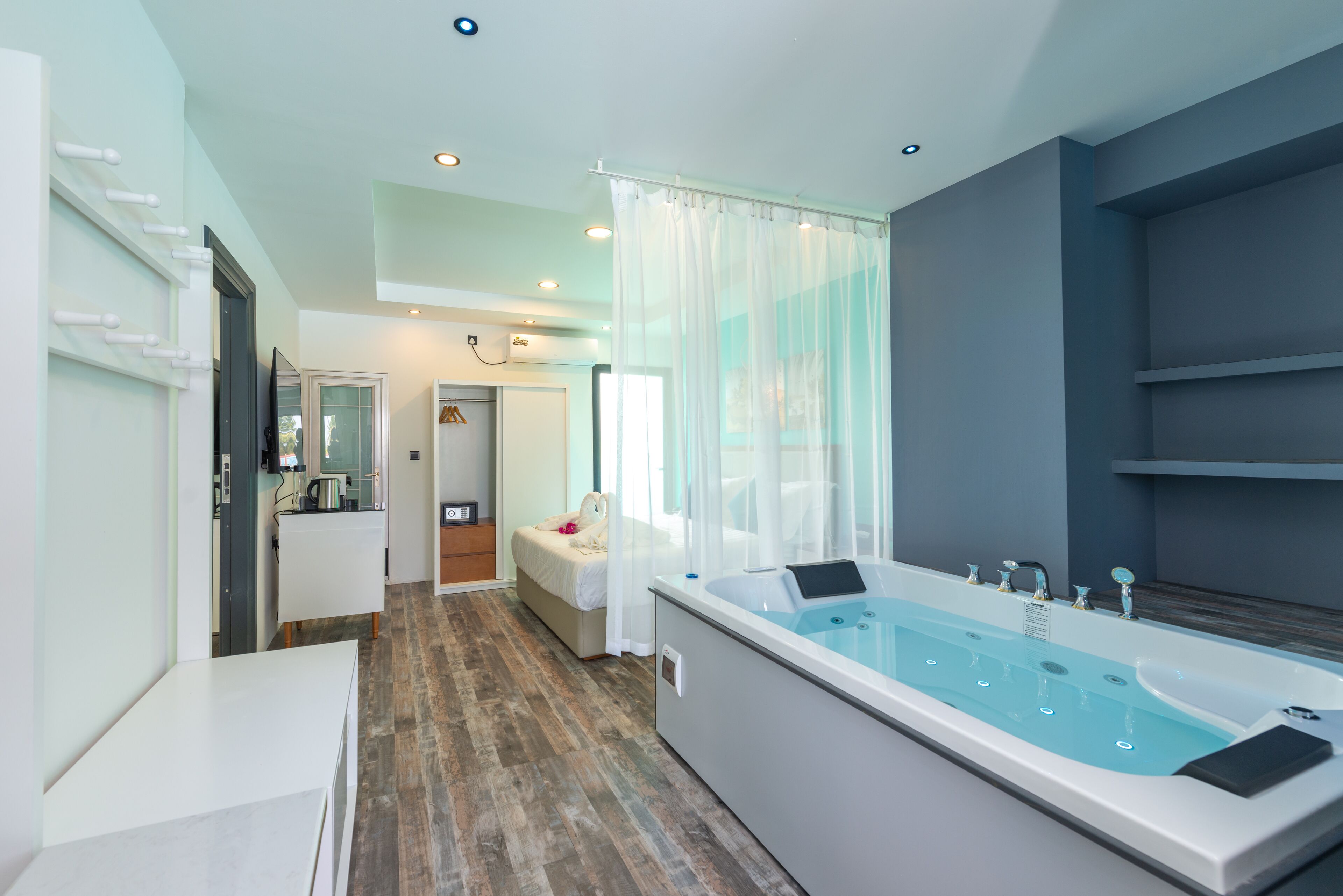 Funplace Beach Hotel