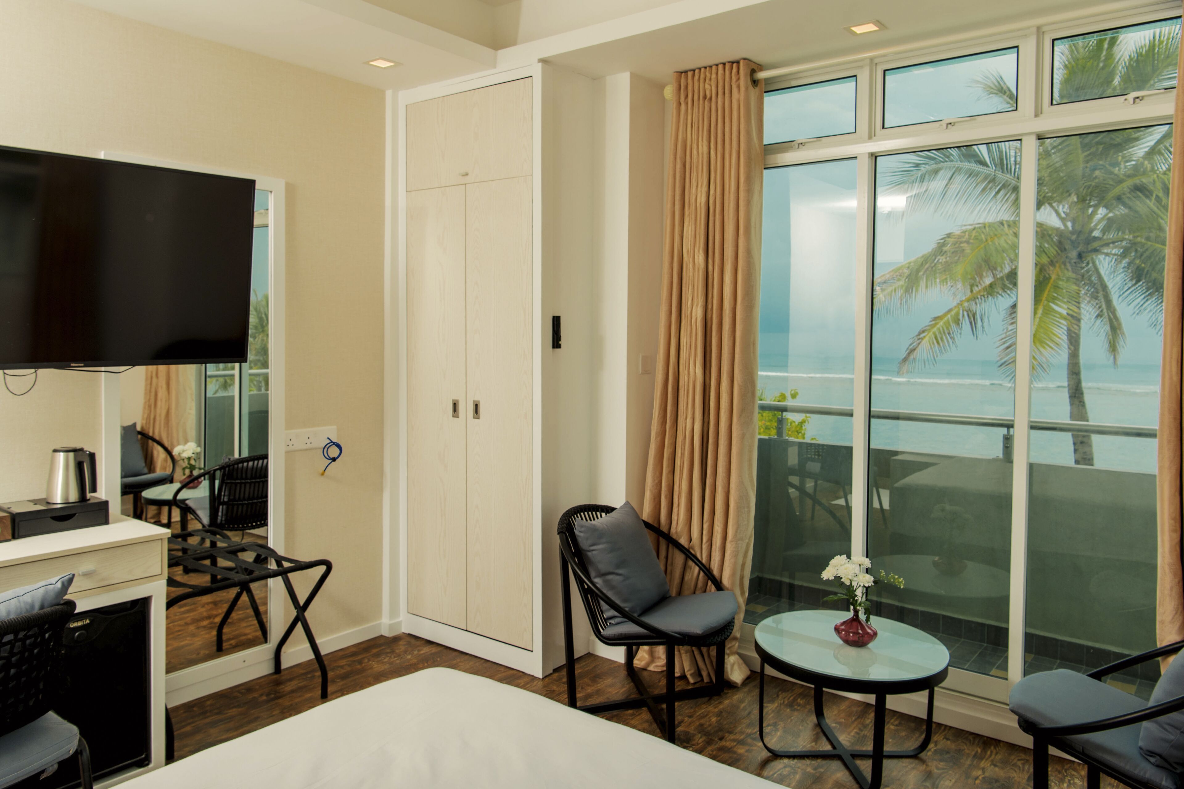 Acacia Beach Hotel