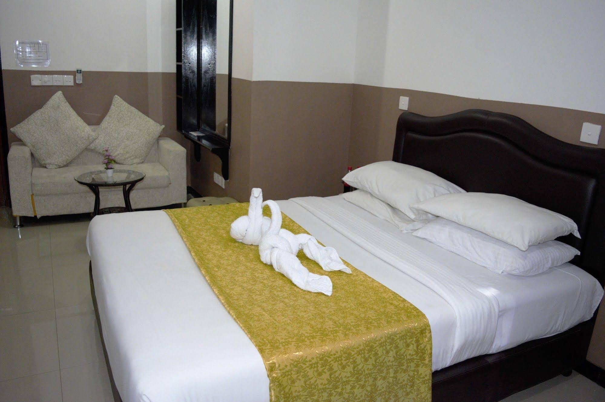 Beach Arena Inn