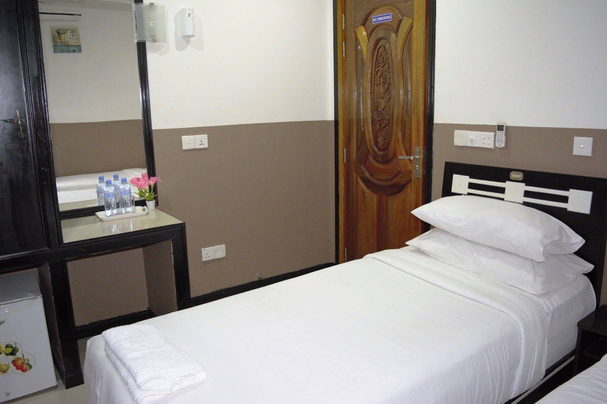Beach Arena Inn