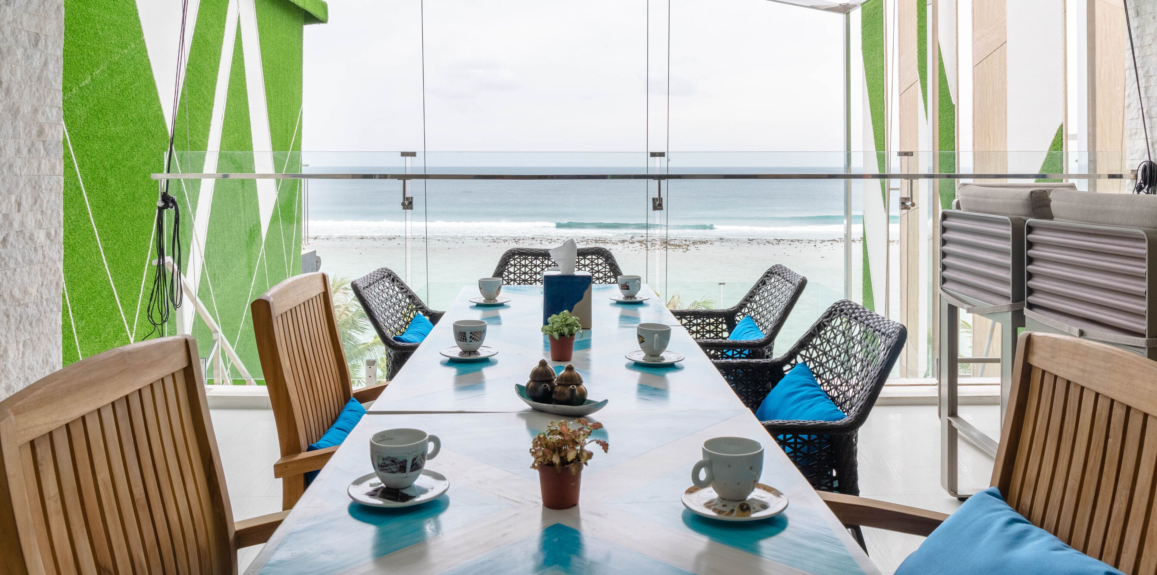 Azuvia Beach Retreat