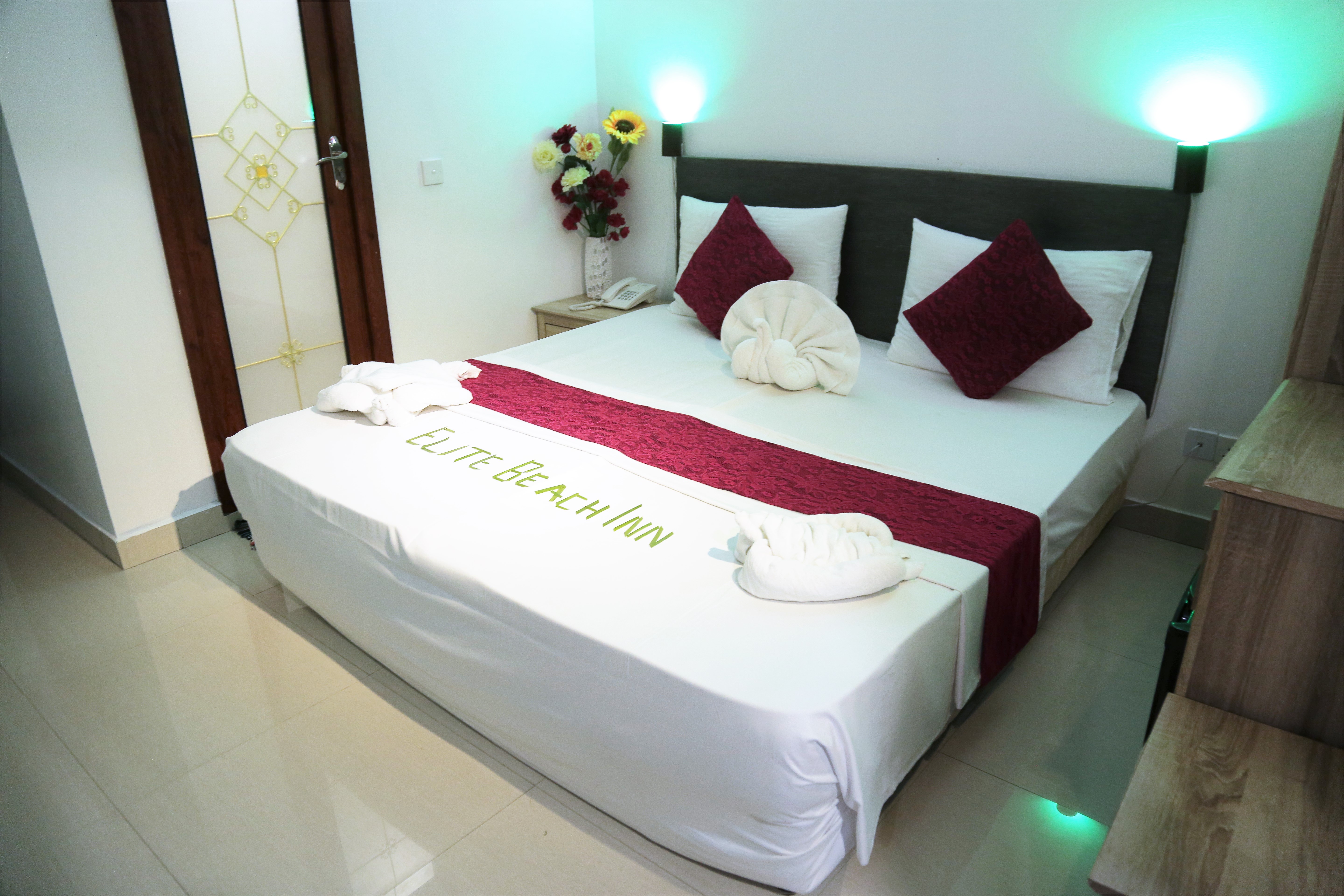 Elite Beach Inn