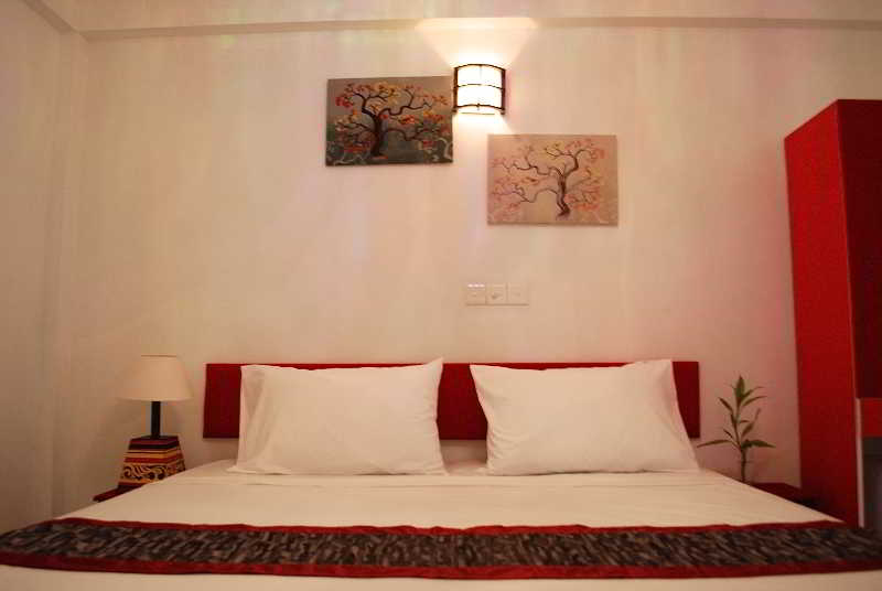 G 10 Beach Inn