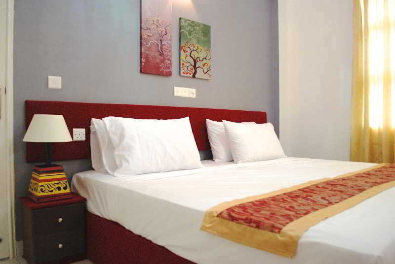 G 10 Beach Inn