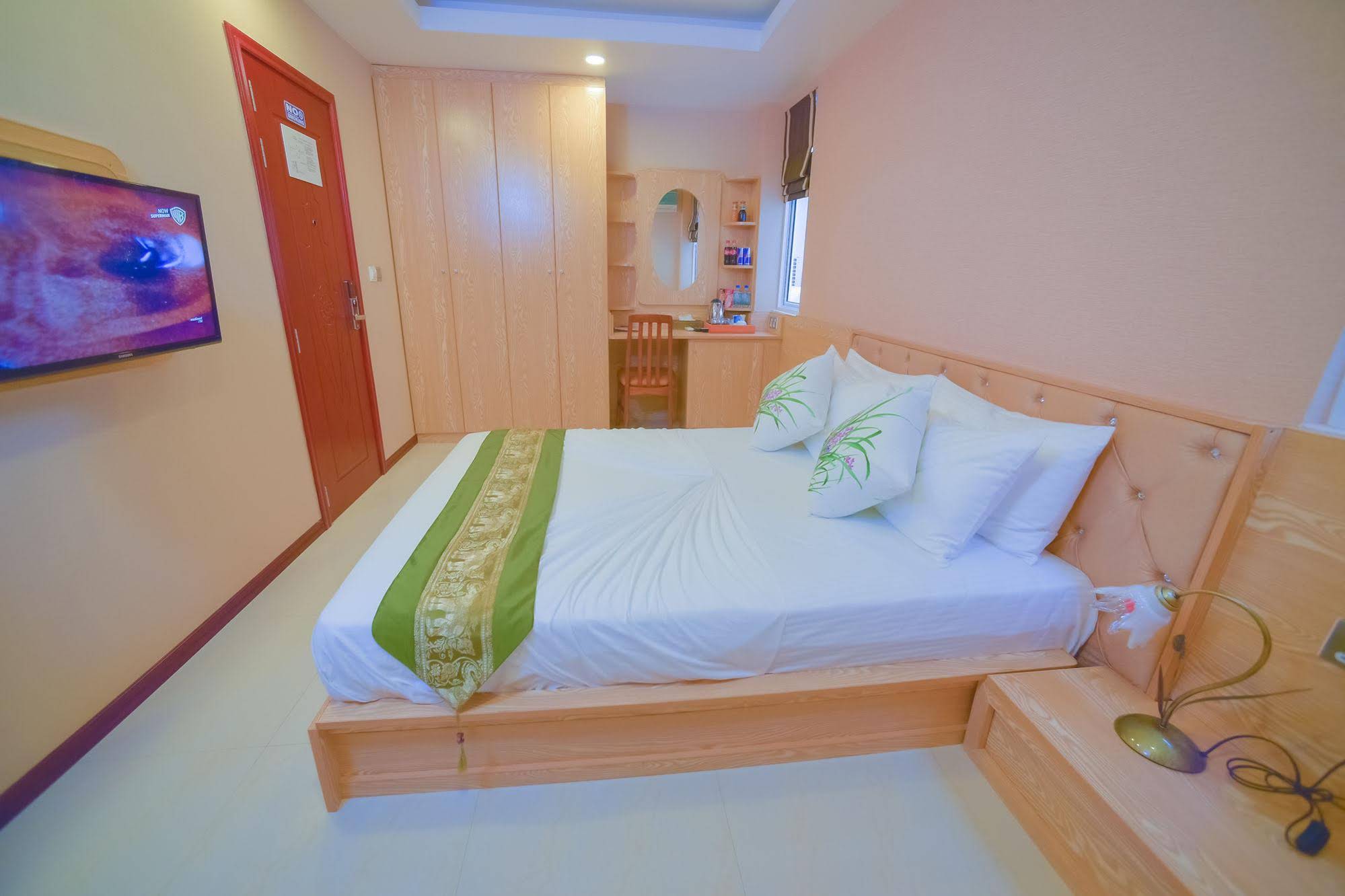 Hathaa Beach Maldives