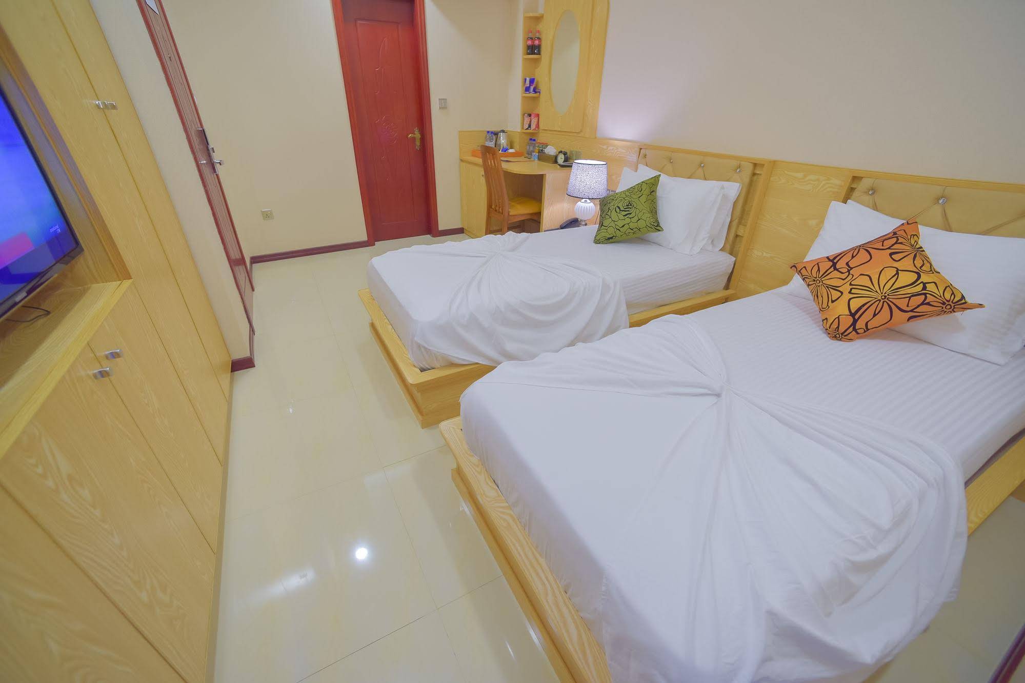 Hathaa Beach Maldives